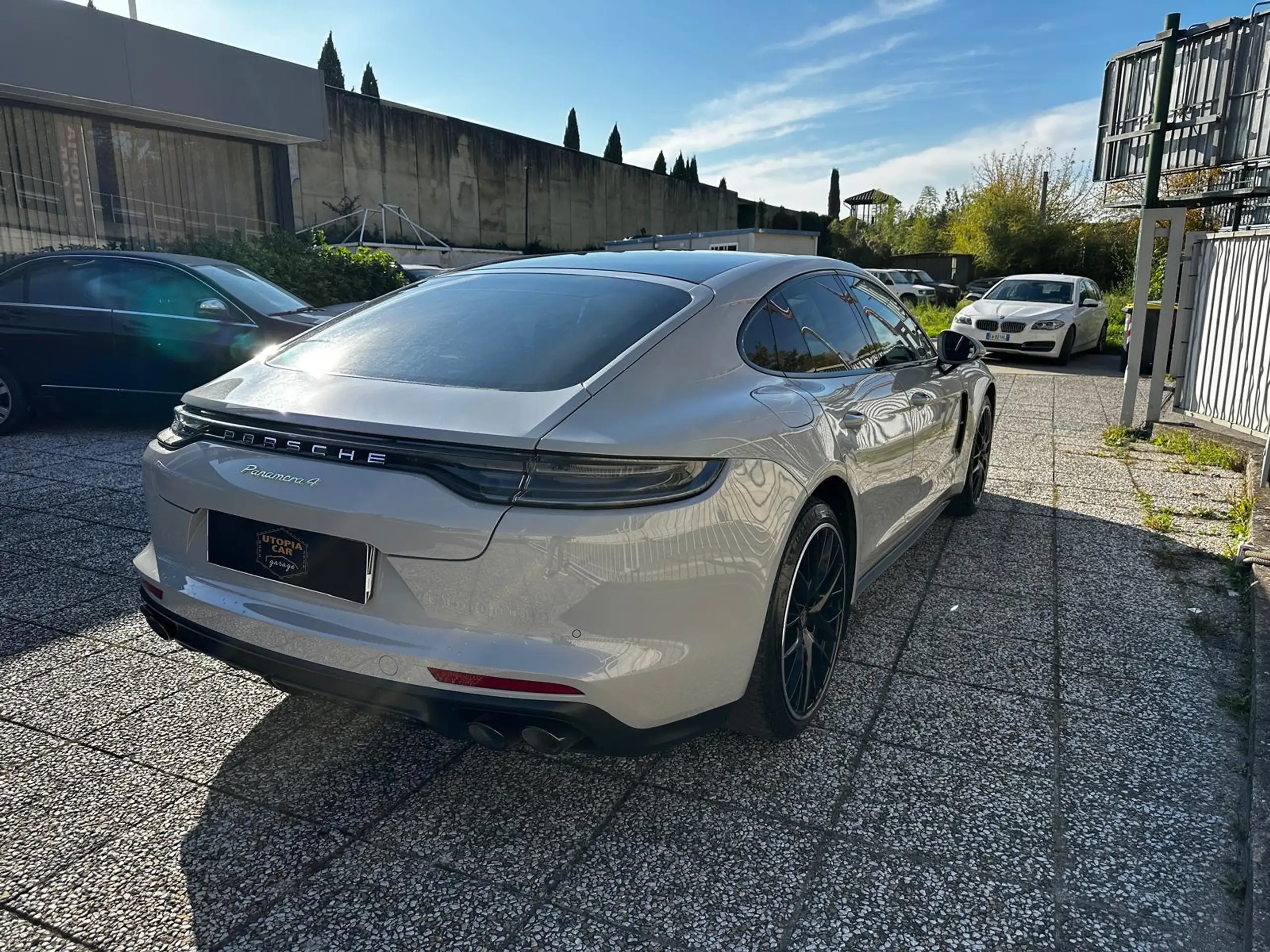 Porsche - Panamera