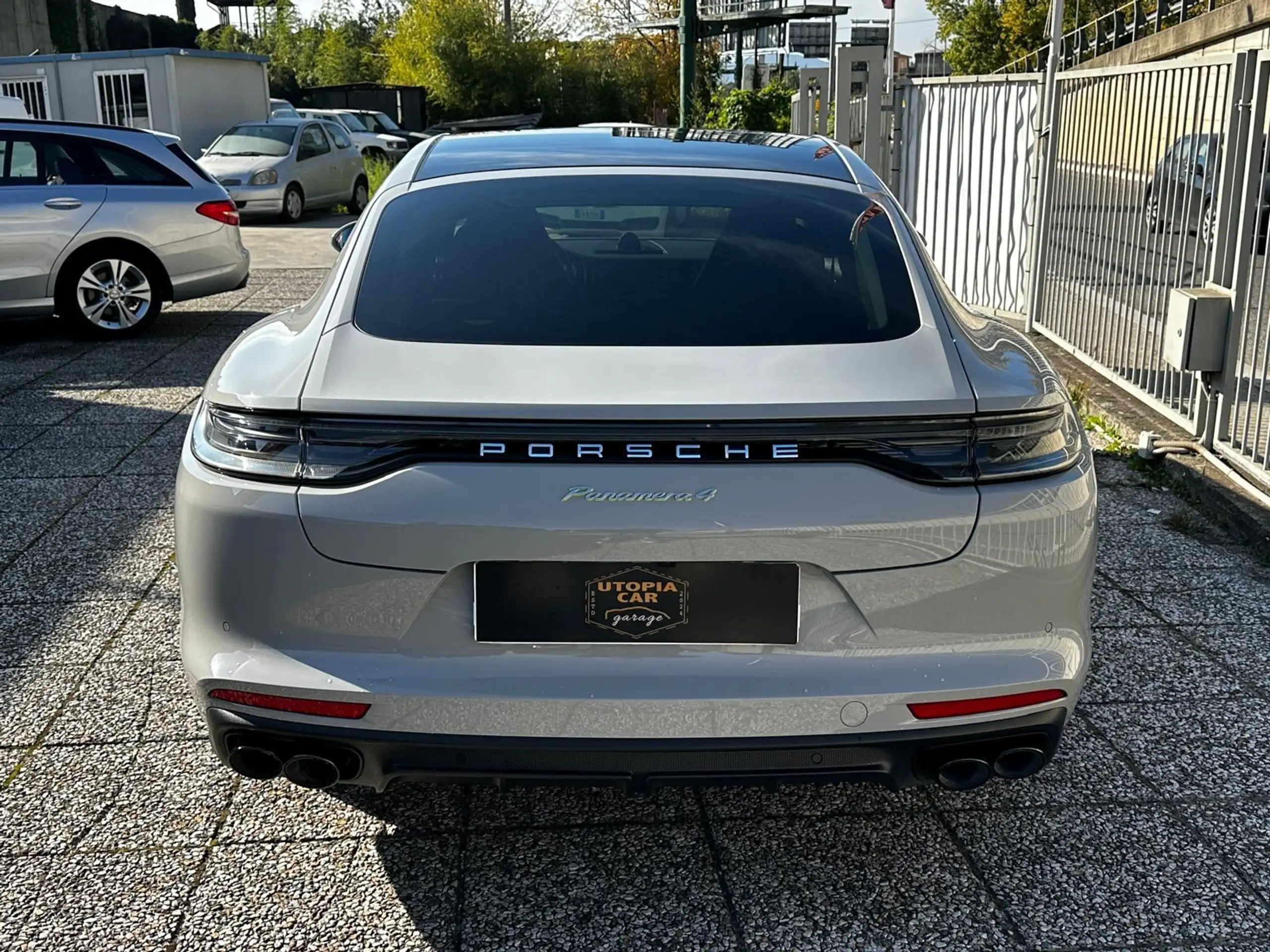 Porsche - Panamera