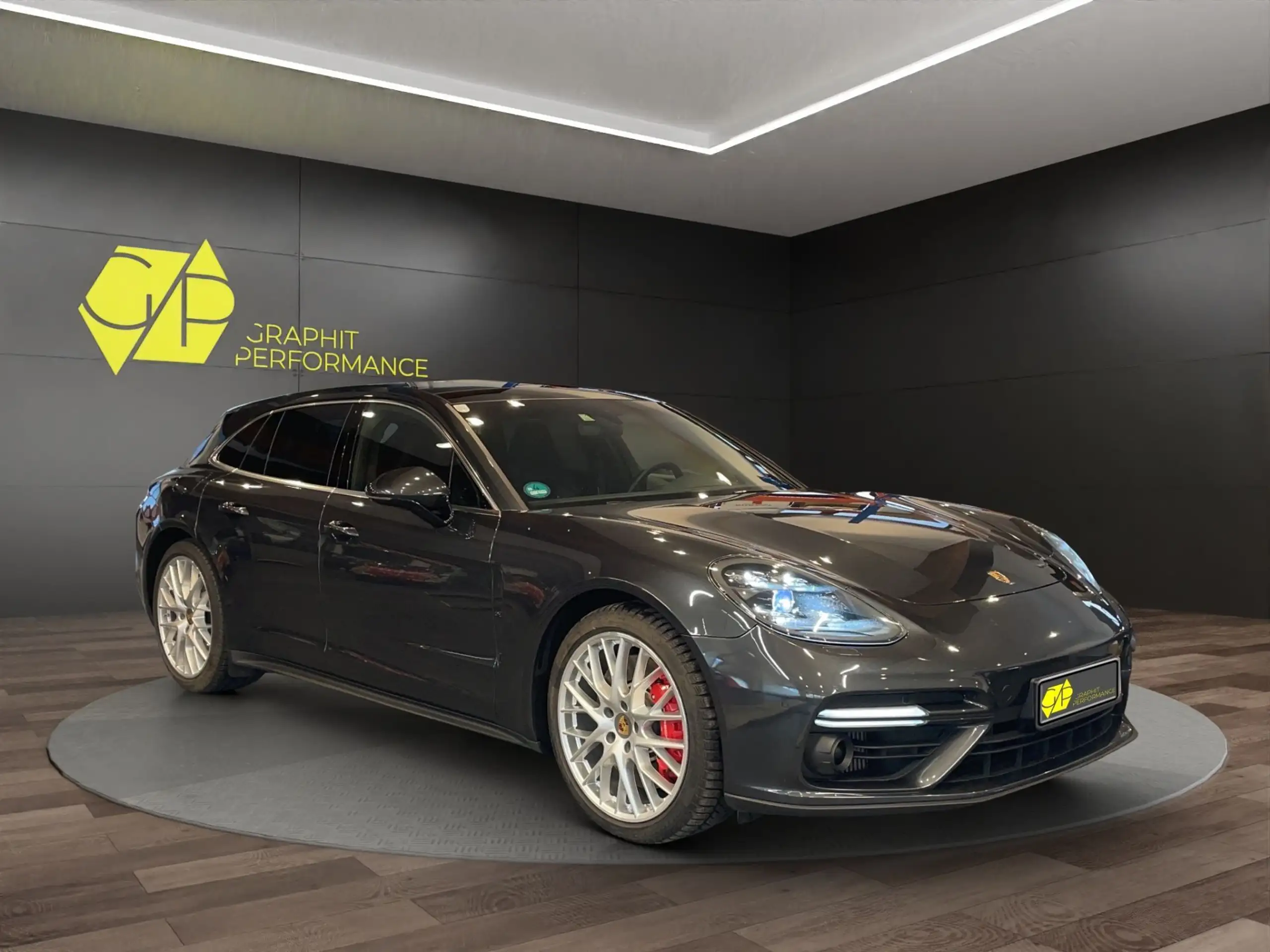 Porsche - Panamera