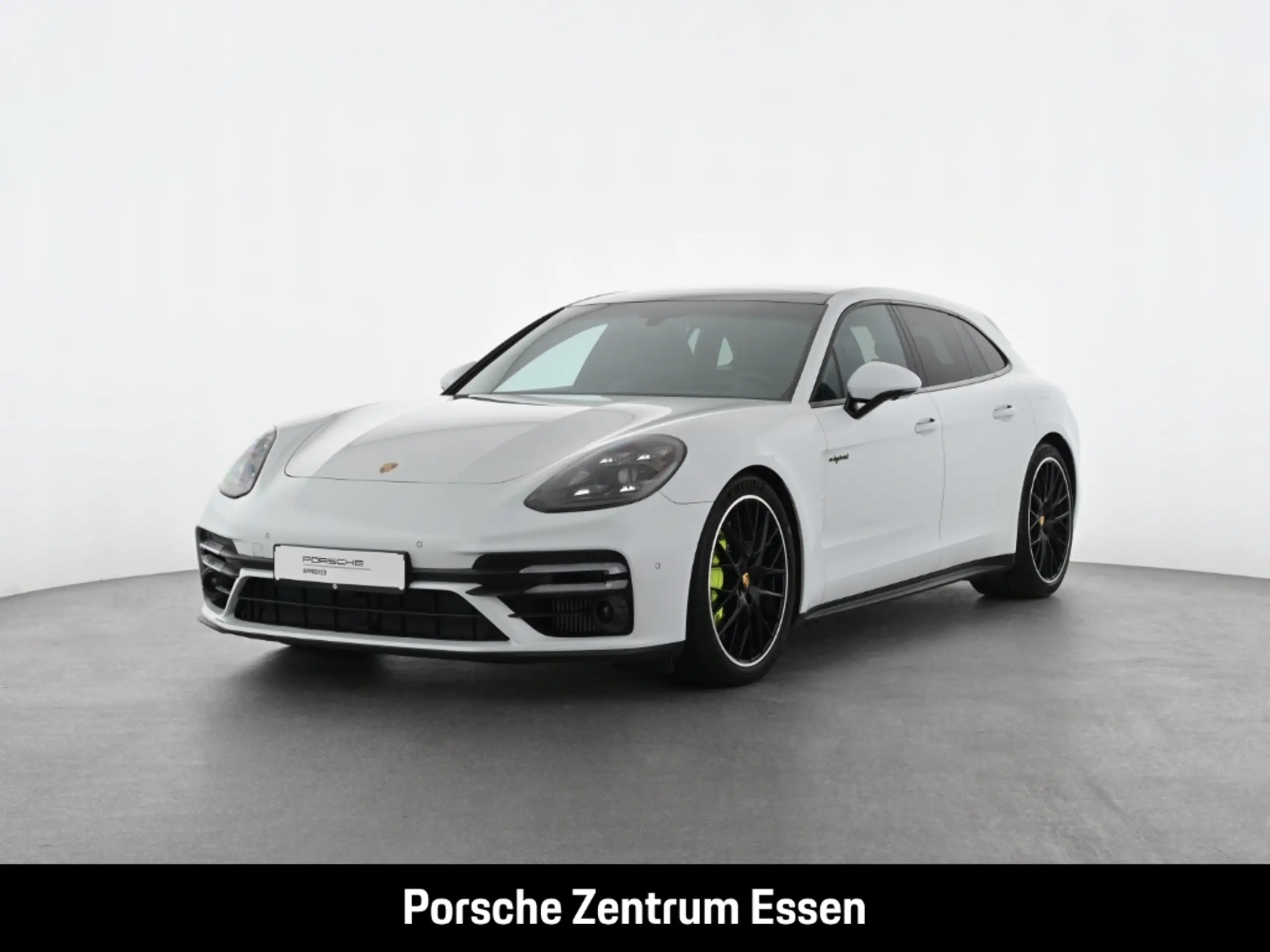 Porsche Panamera 2021