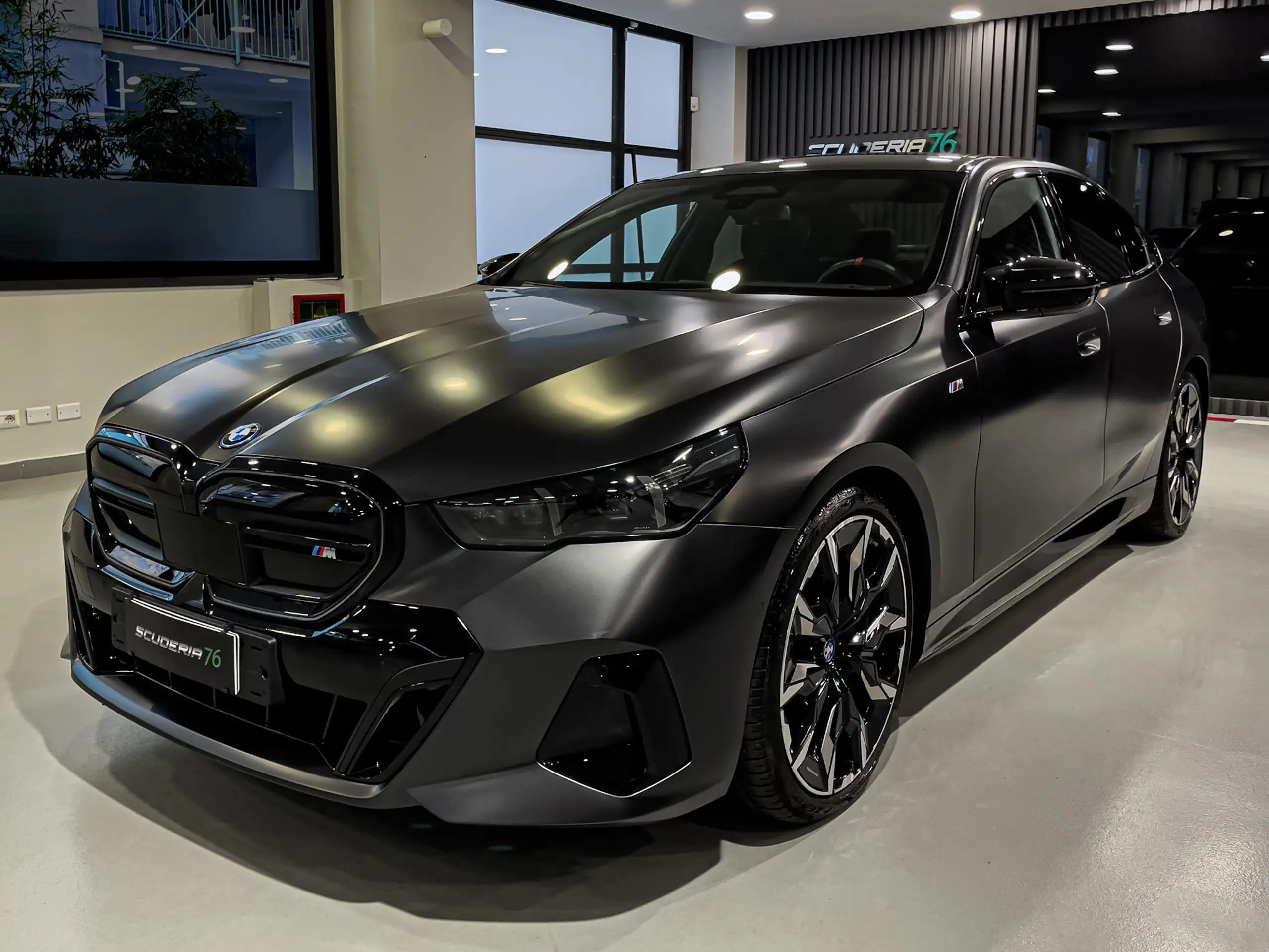 BMW i5 2023