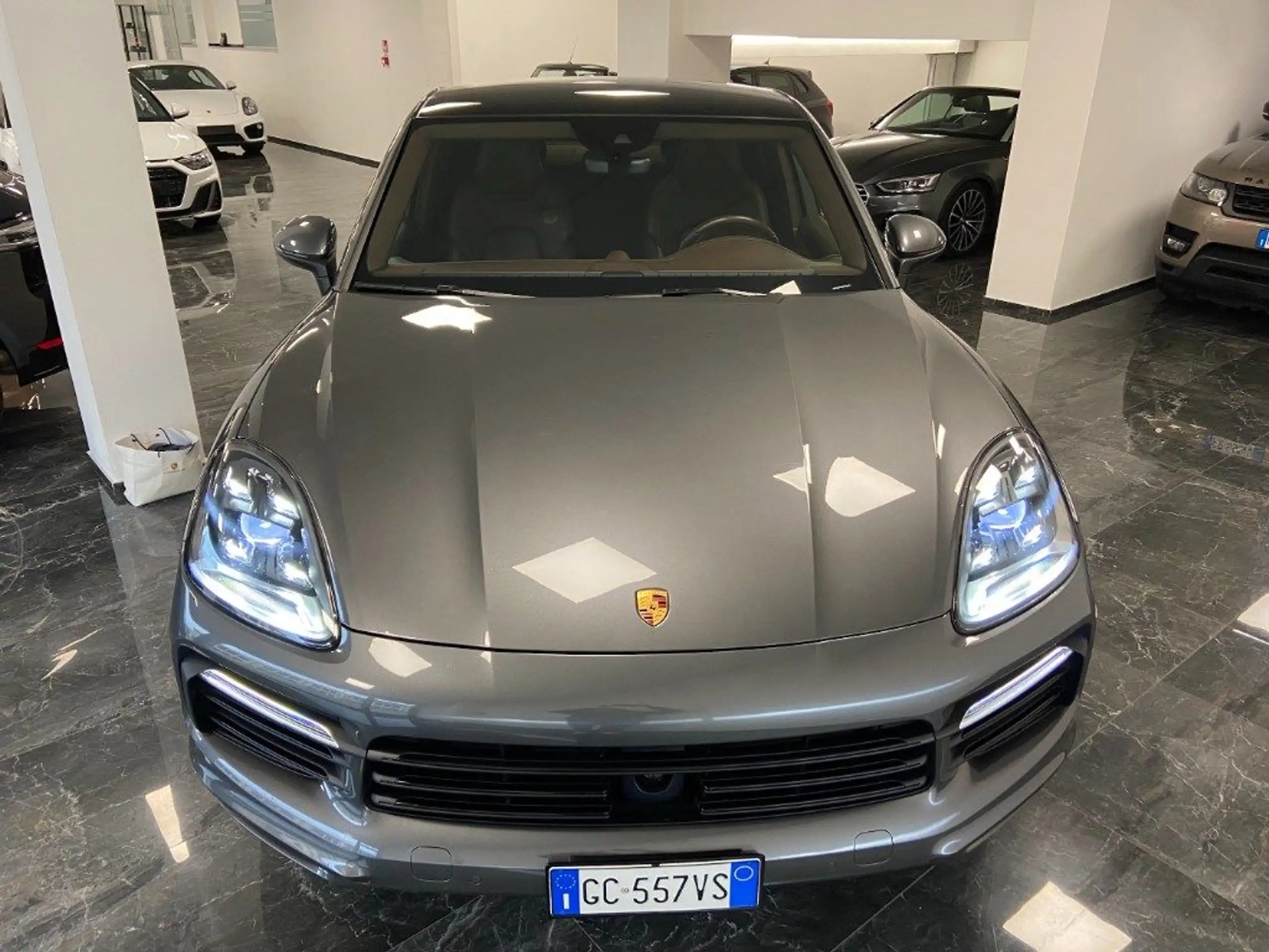 Porsche - Cayenne