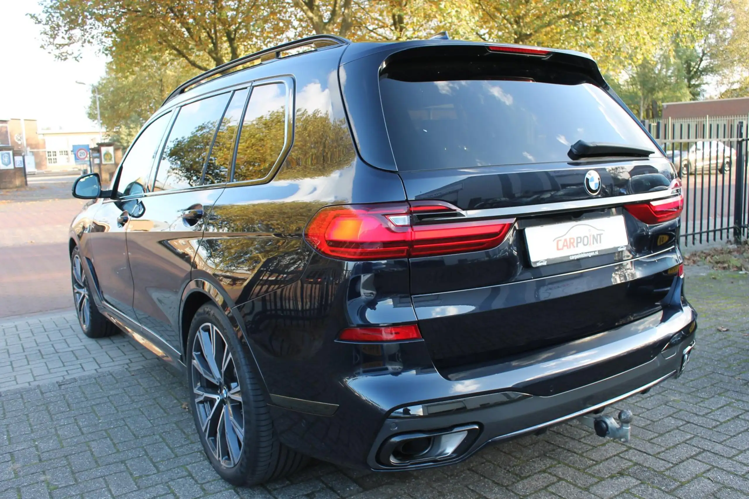 BMW - X7