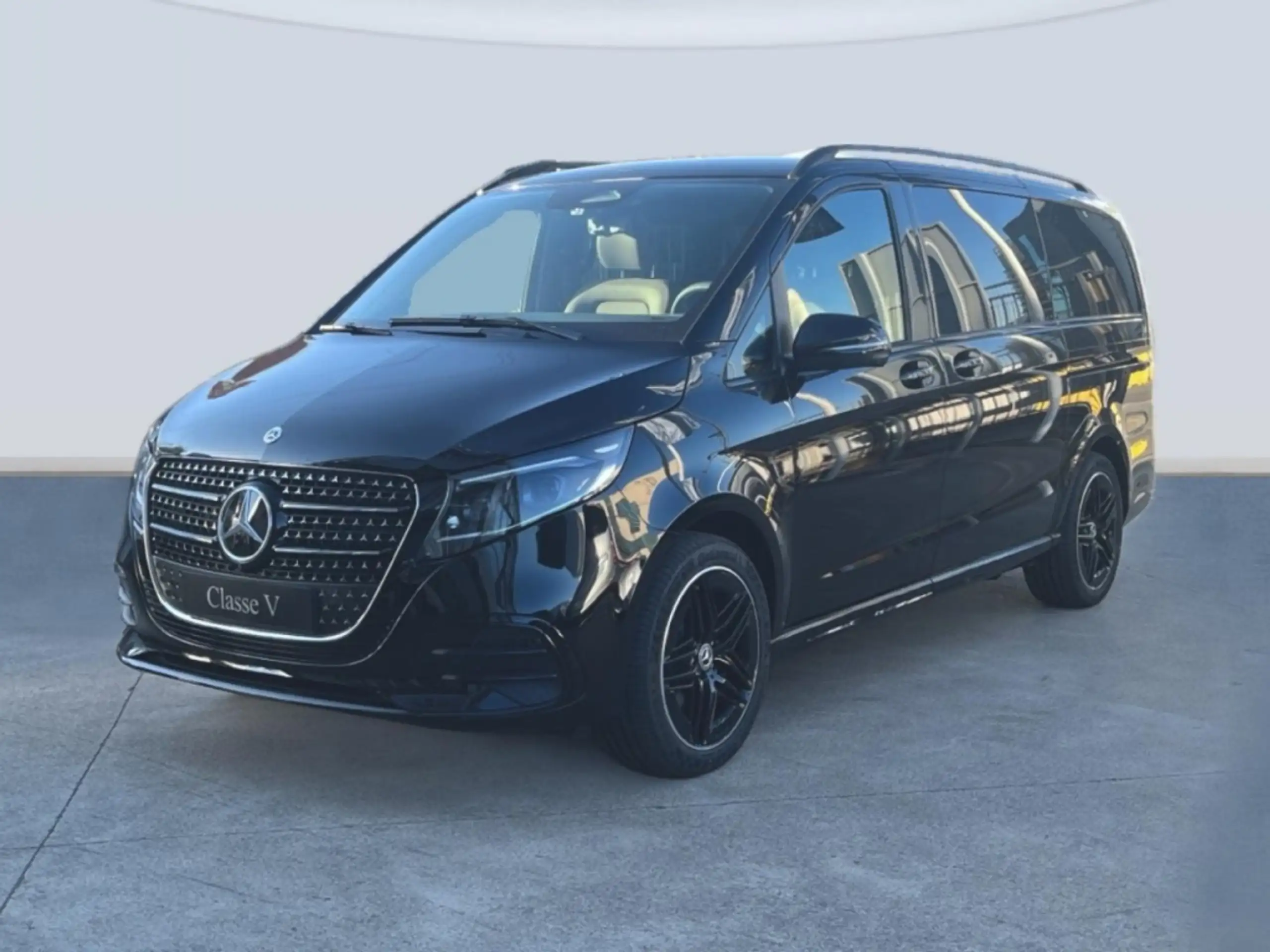 Mercedes-Benz - V