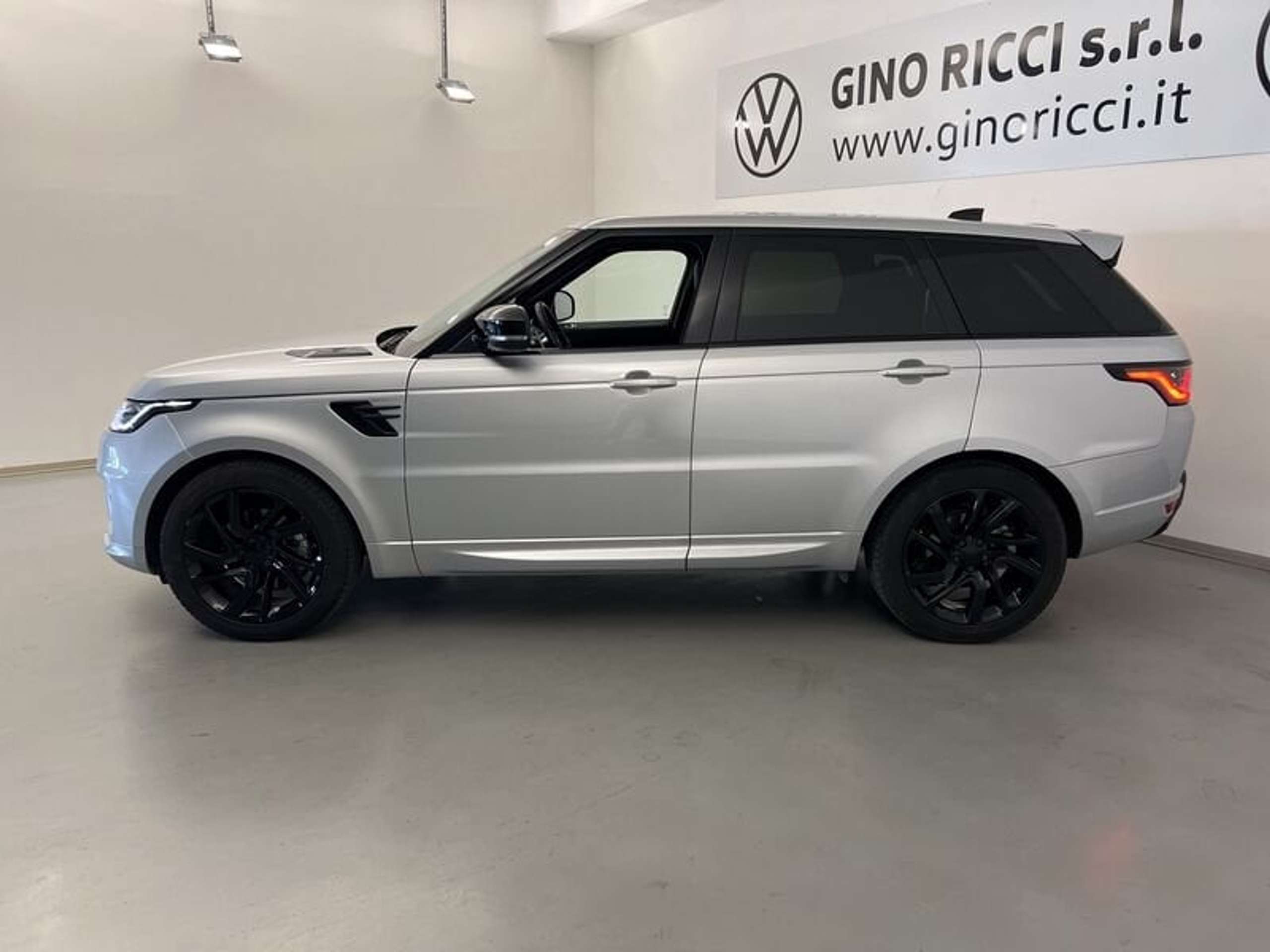 Land Rover - Range Rover Sport