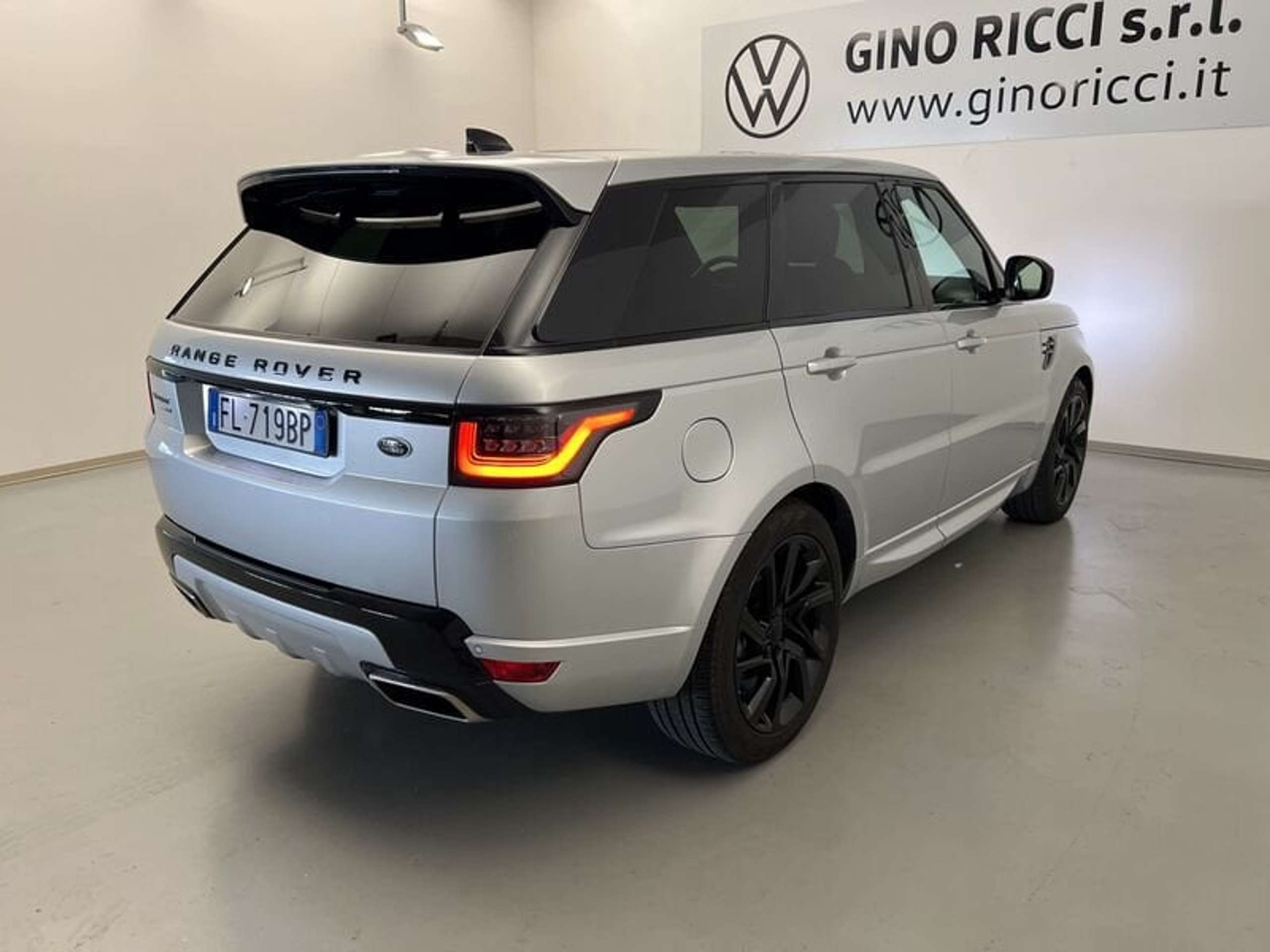 Land Rover - Range Rover Sport