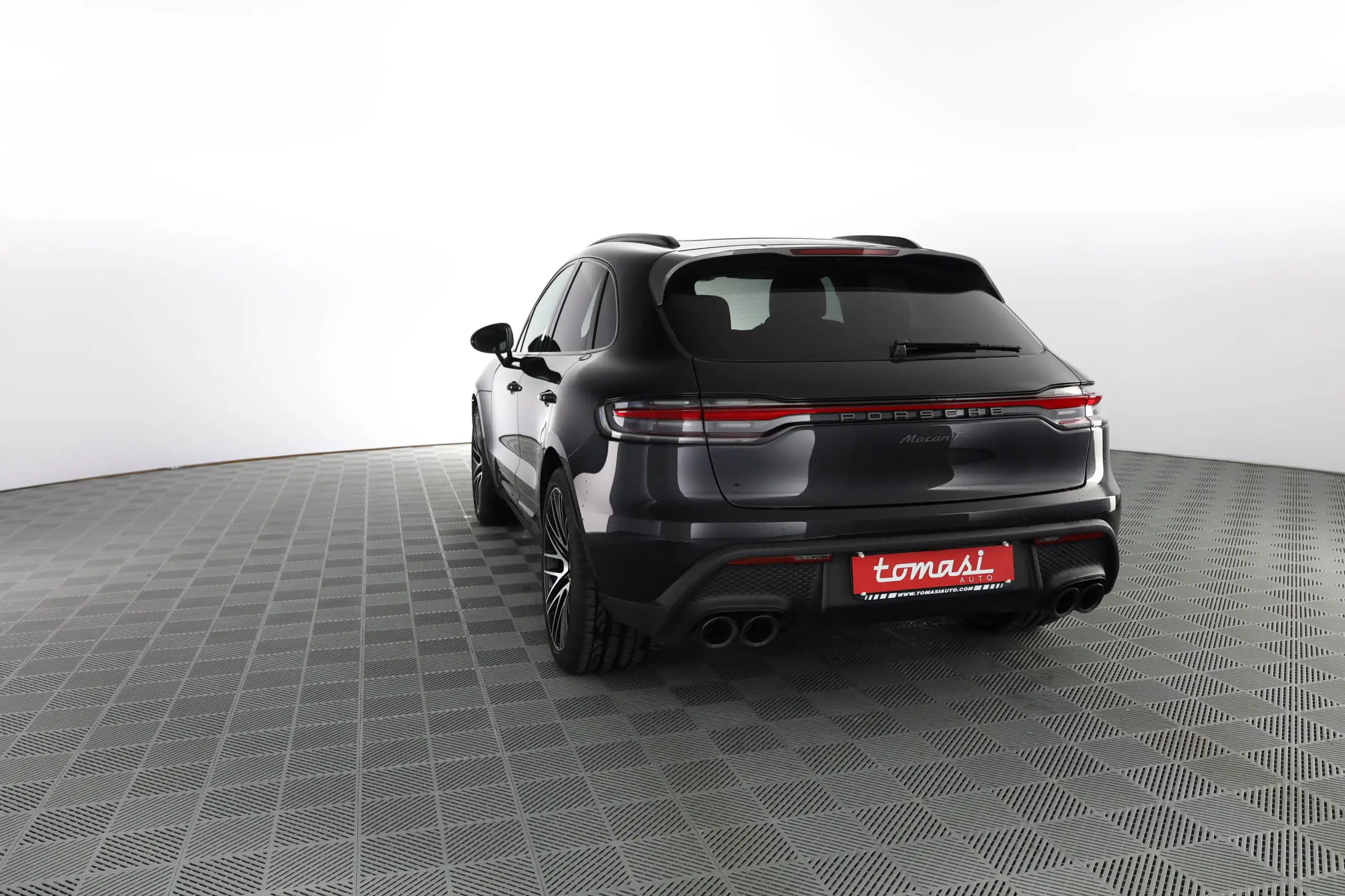 Porsche - Macan