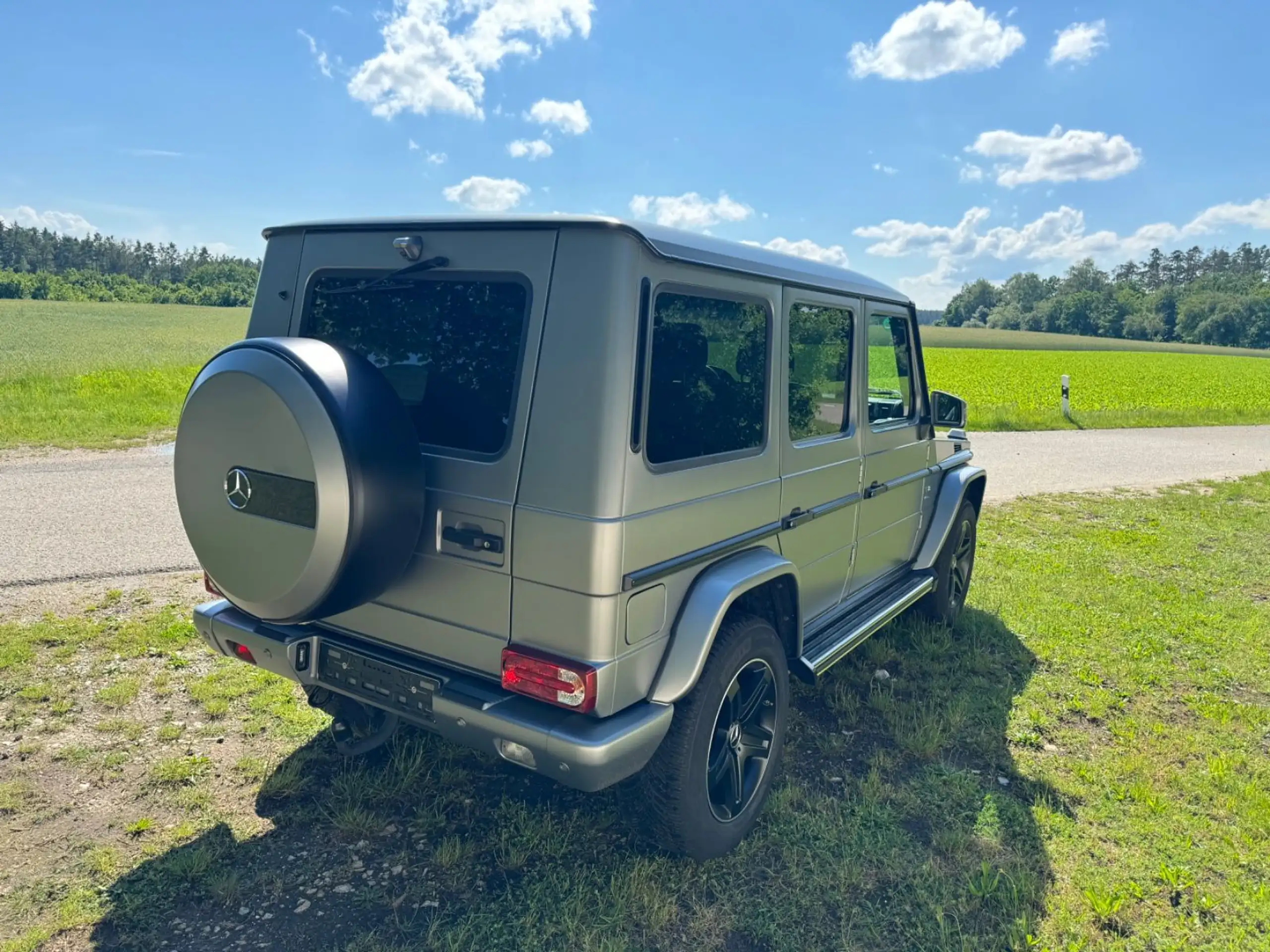 Mercedes-Benz - G 500