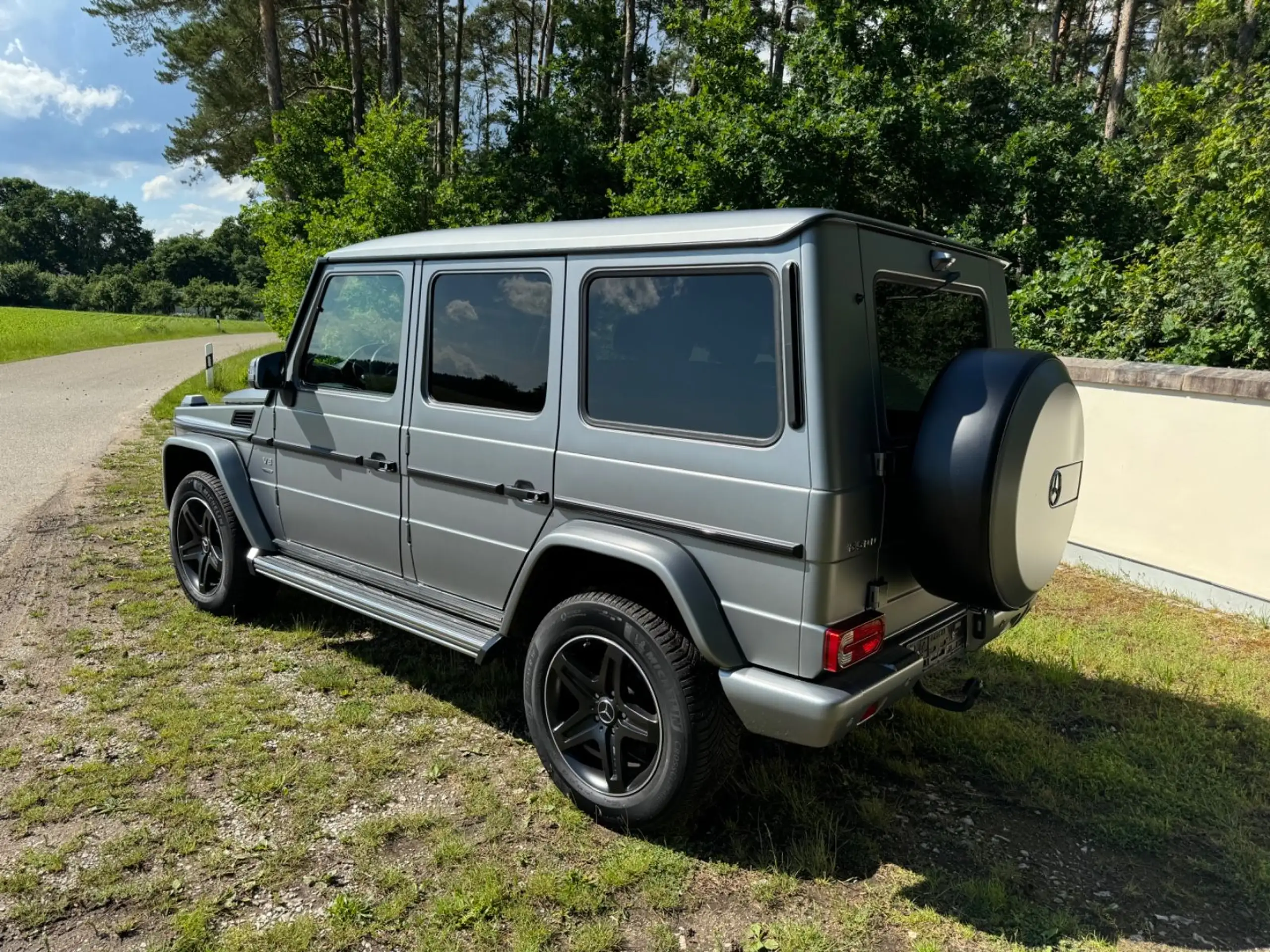 Mercedes-Benz - G 500