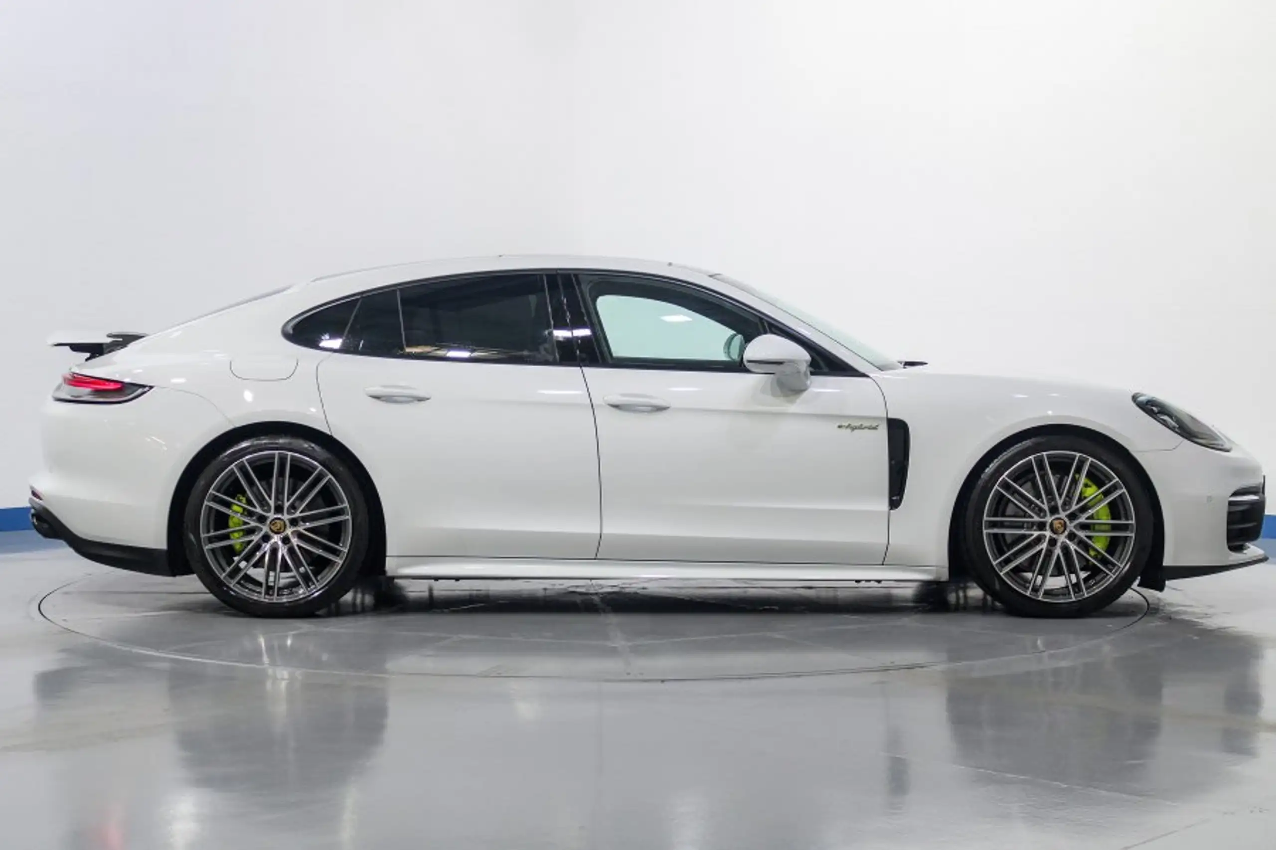 Porsche - Panamera