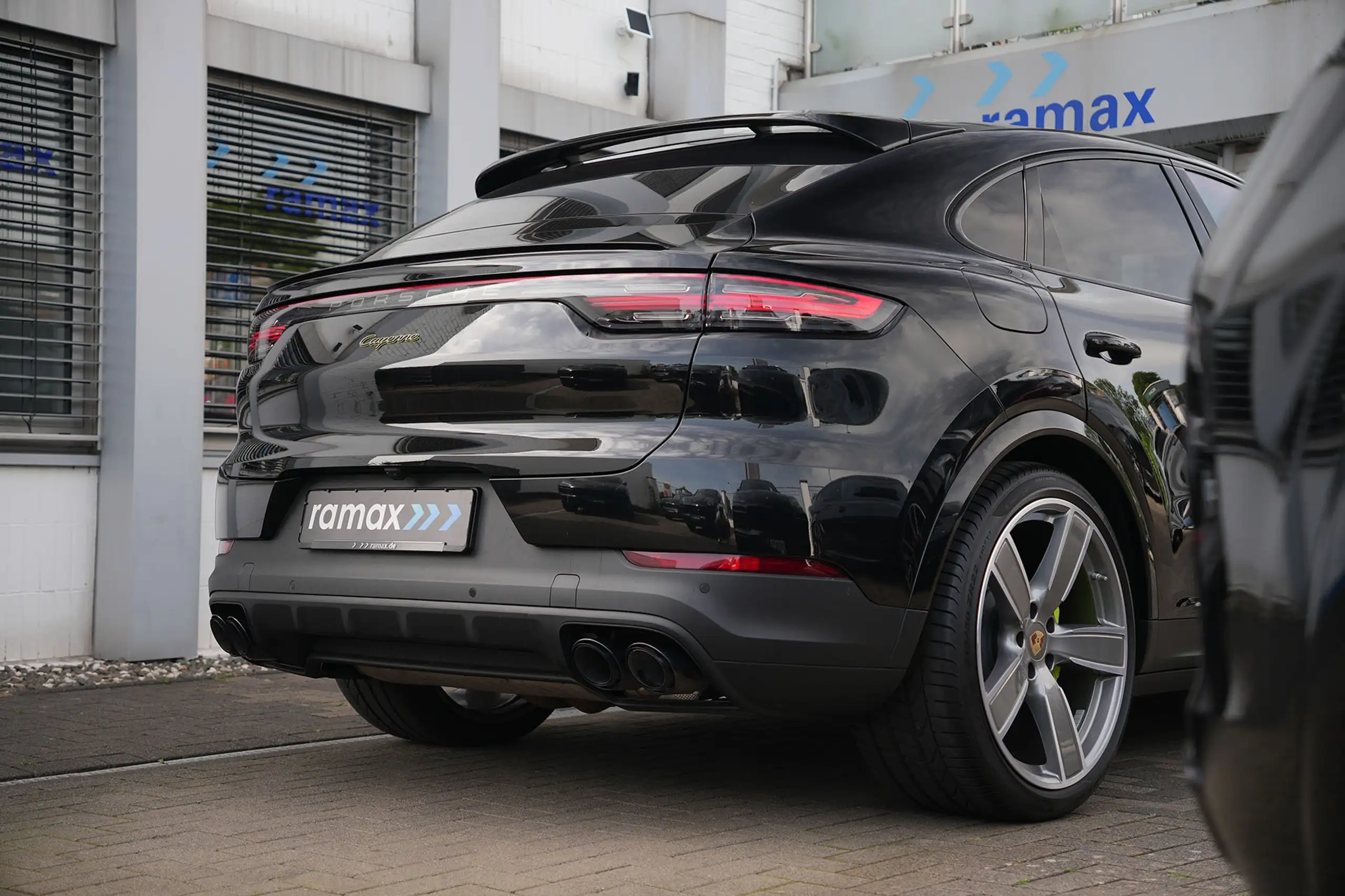 Porsche - Cayenne