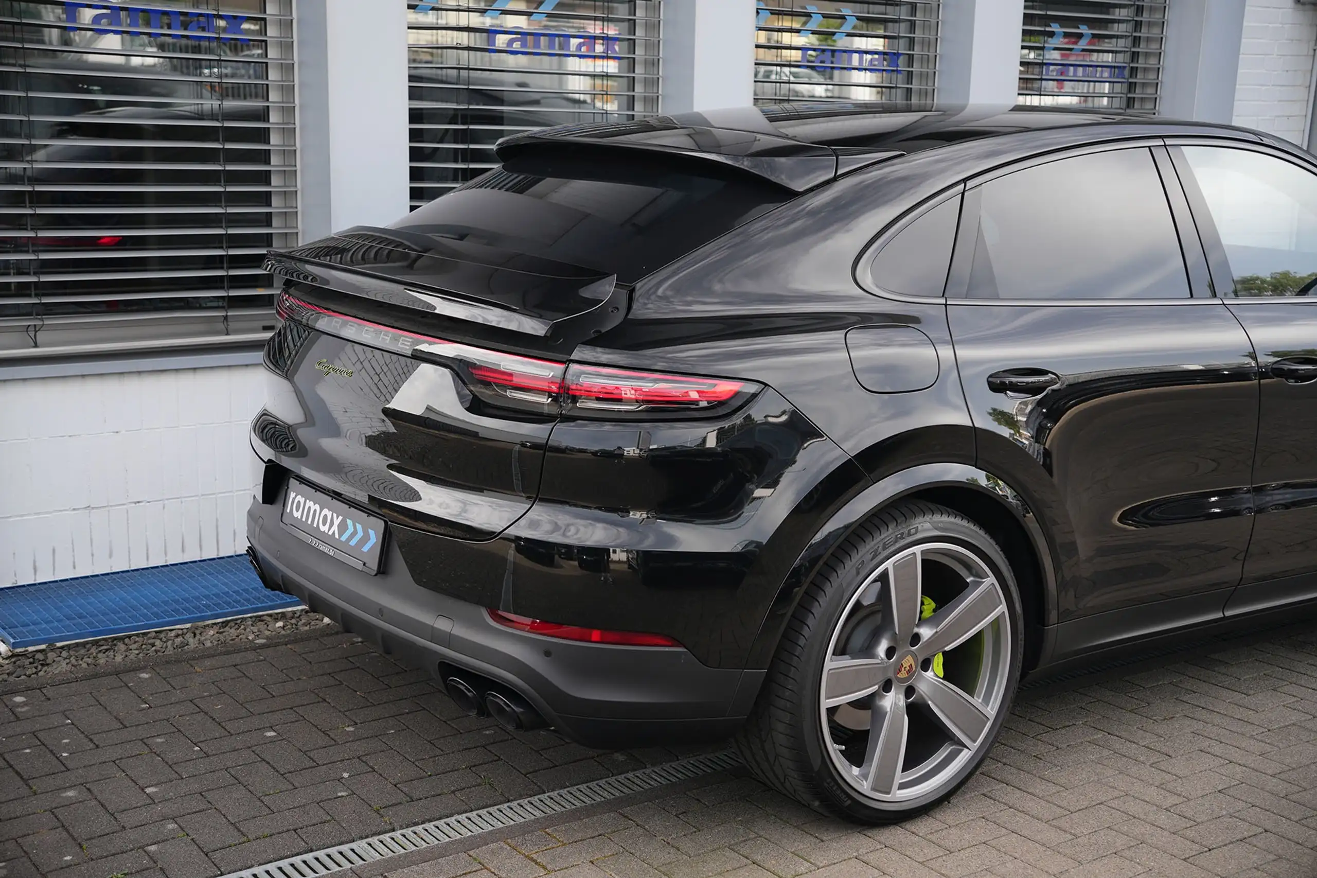 Porsche - Cayenne