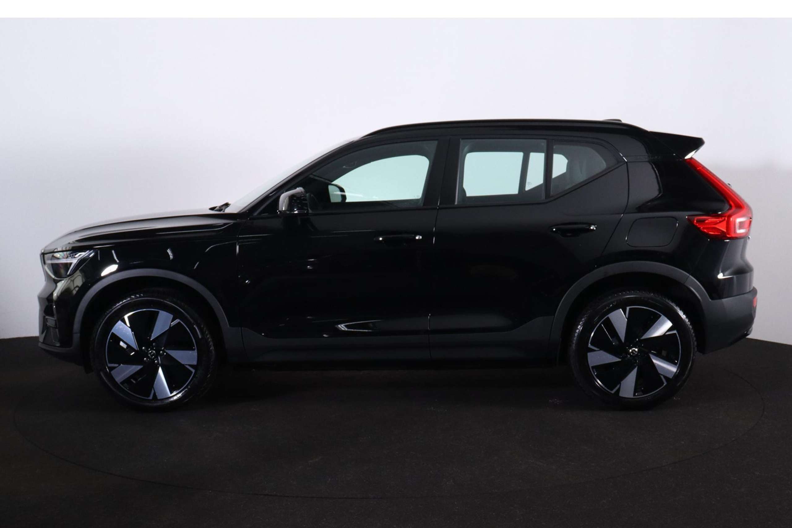 Volvo - XC40