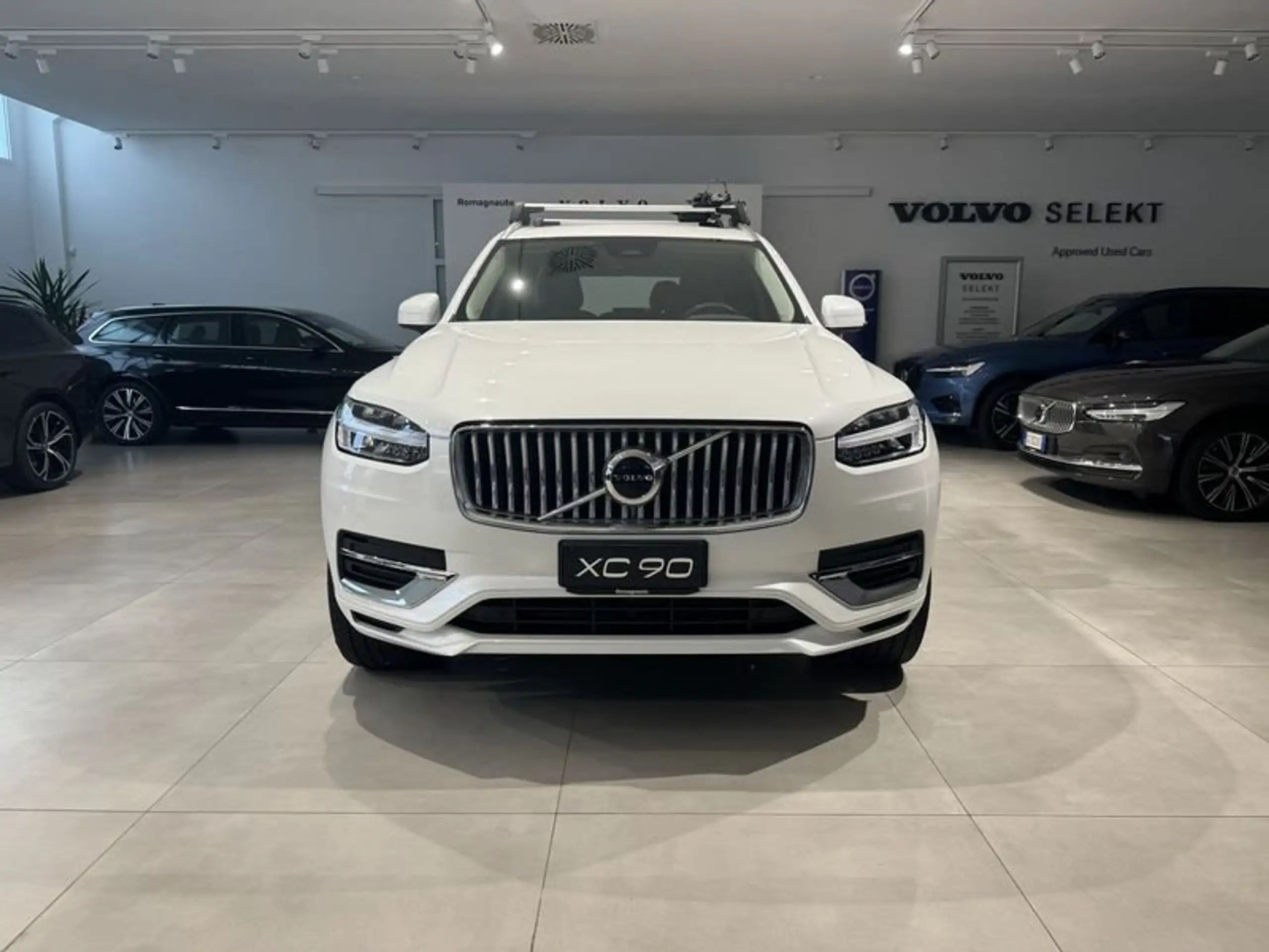 Volvo - XC90