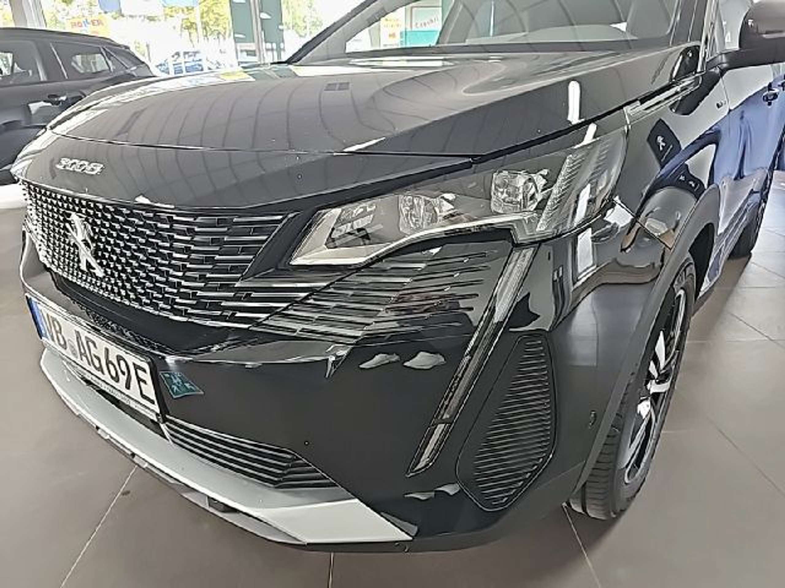 Peugeot - 3008