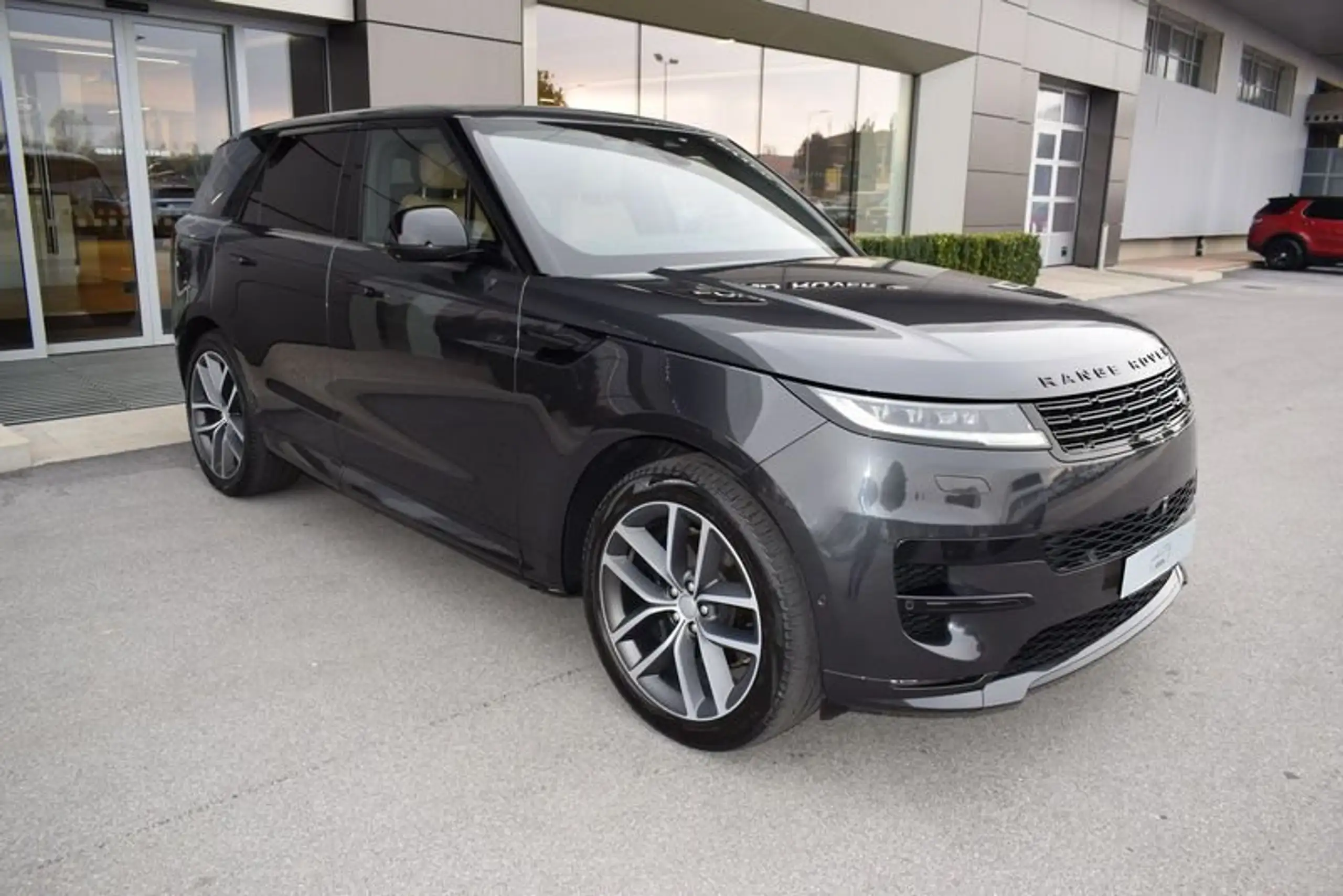 Land Rover - Range Rover Sport