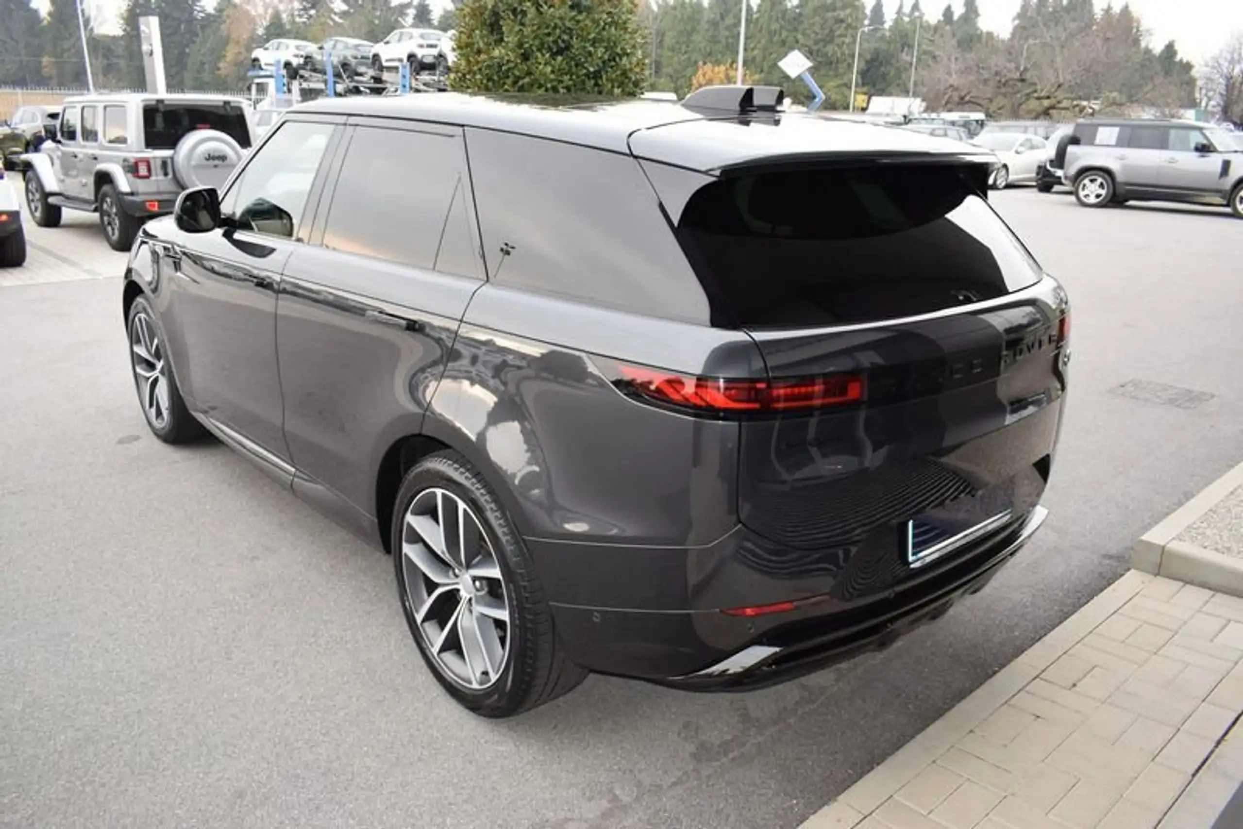 Land Rover - Range Rover Sport