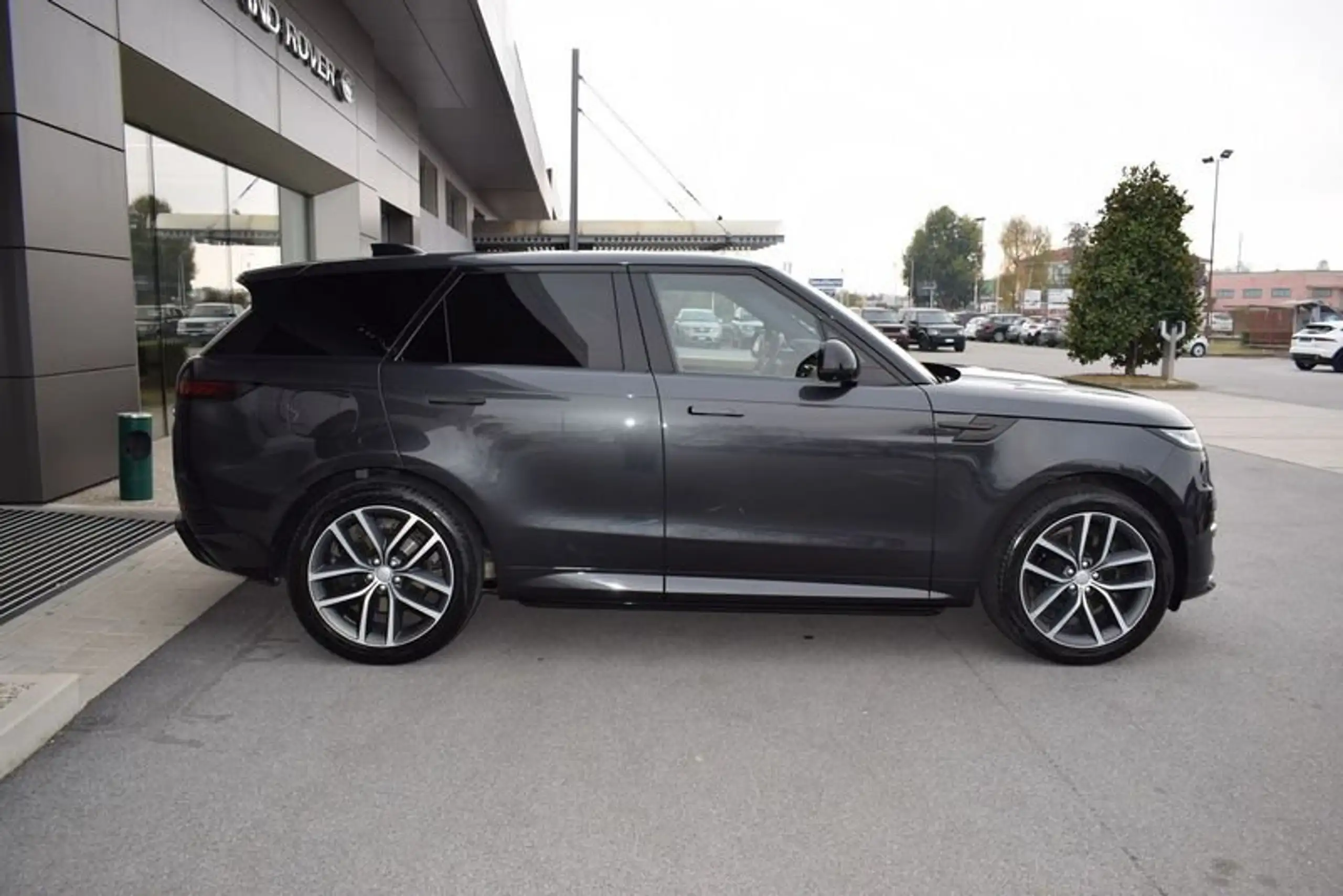 Land Rover - Range Rover Sport