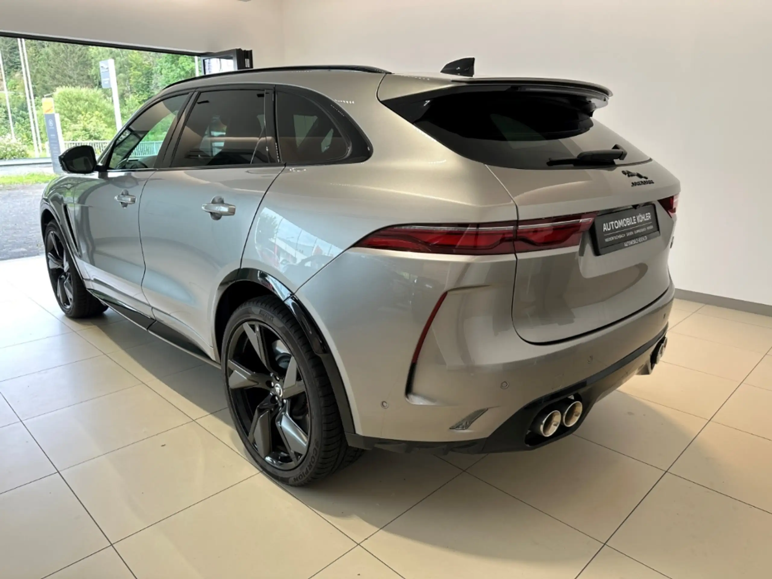 Jaguar - F-Pace