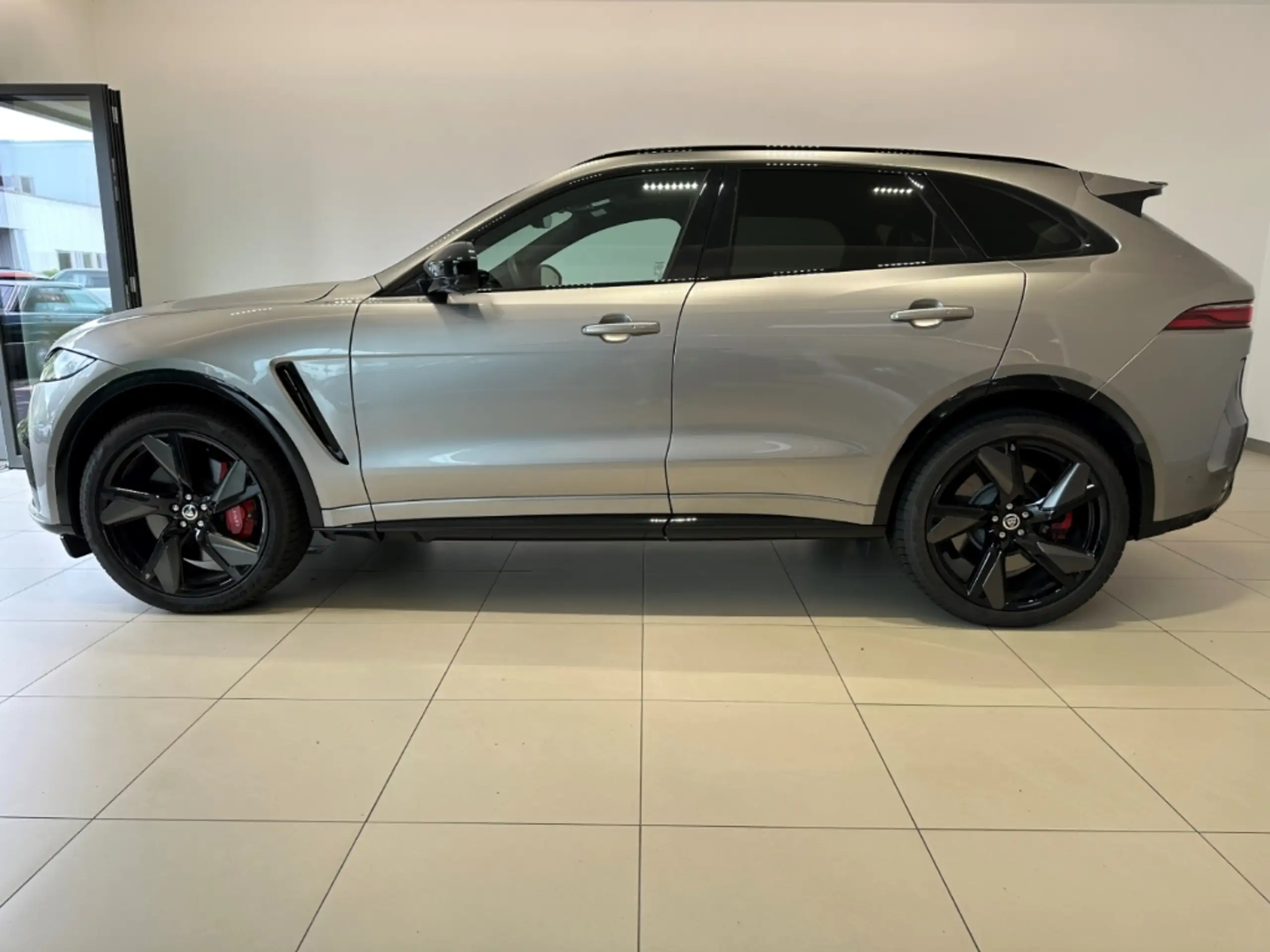 Jaguar - F-Pace