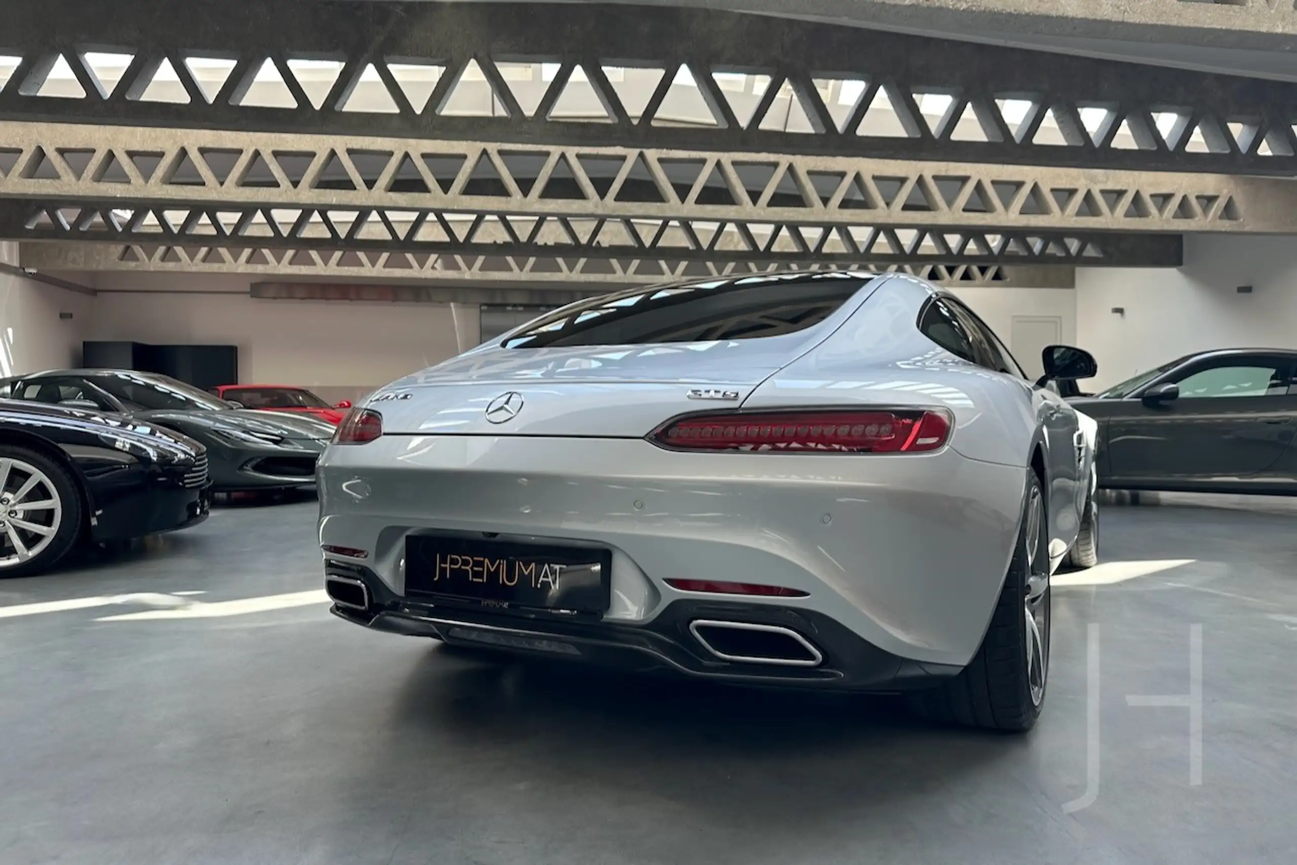 Mercedes-Benz - AMG GT