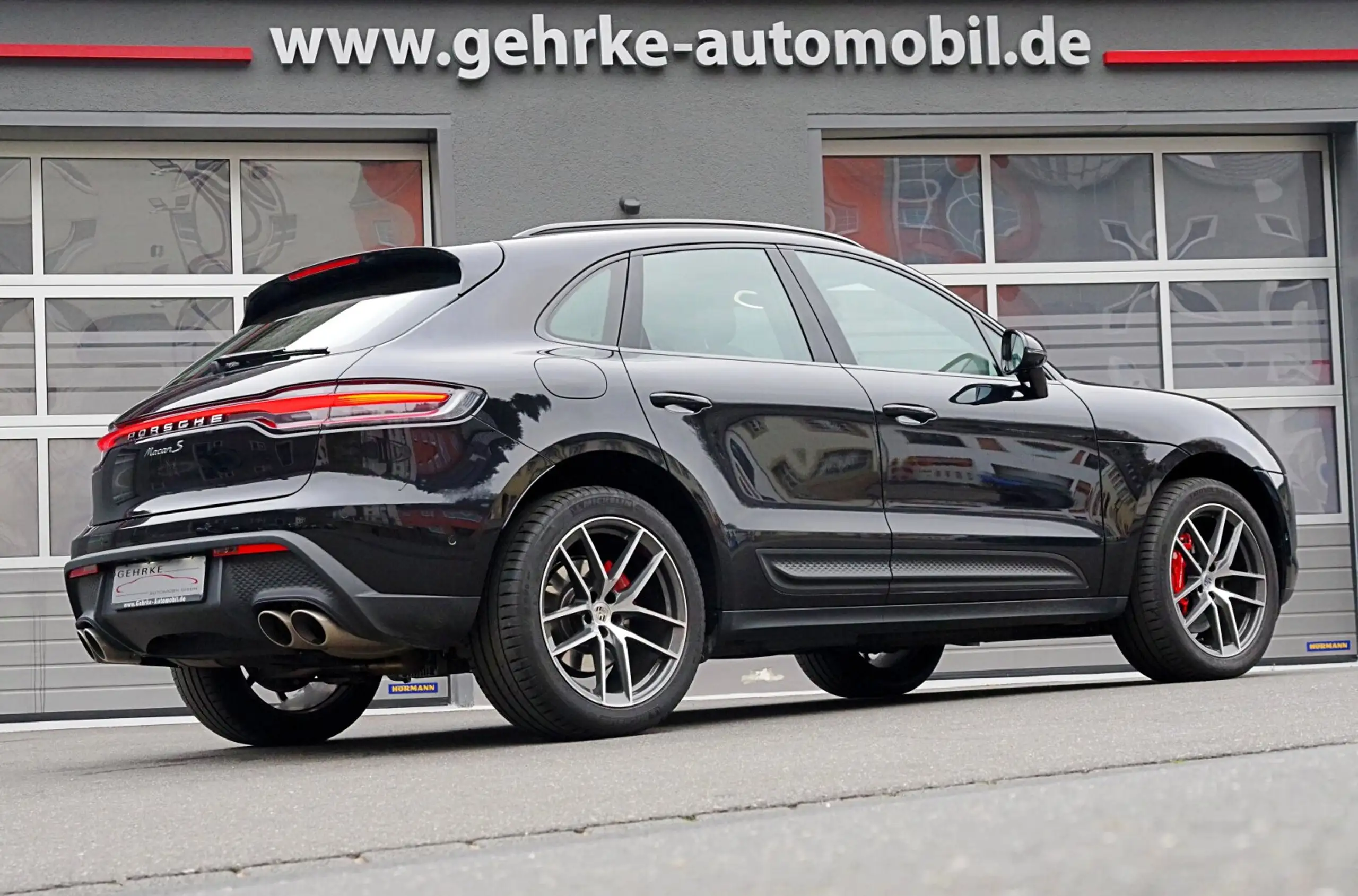 Porsche - Macan