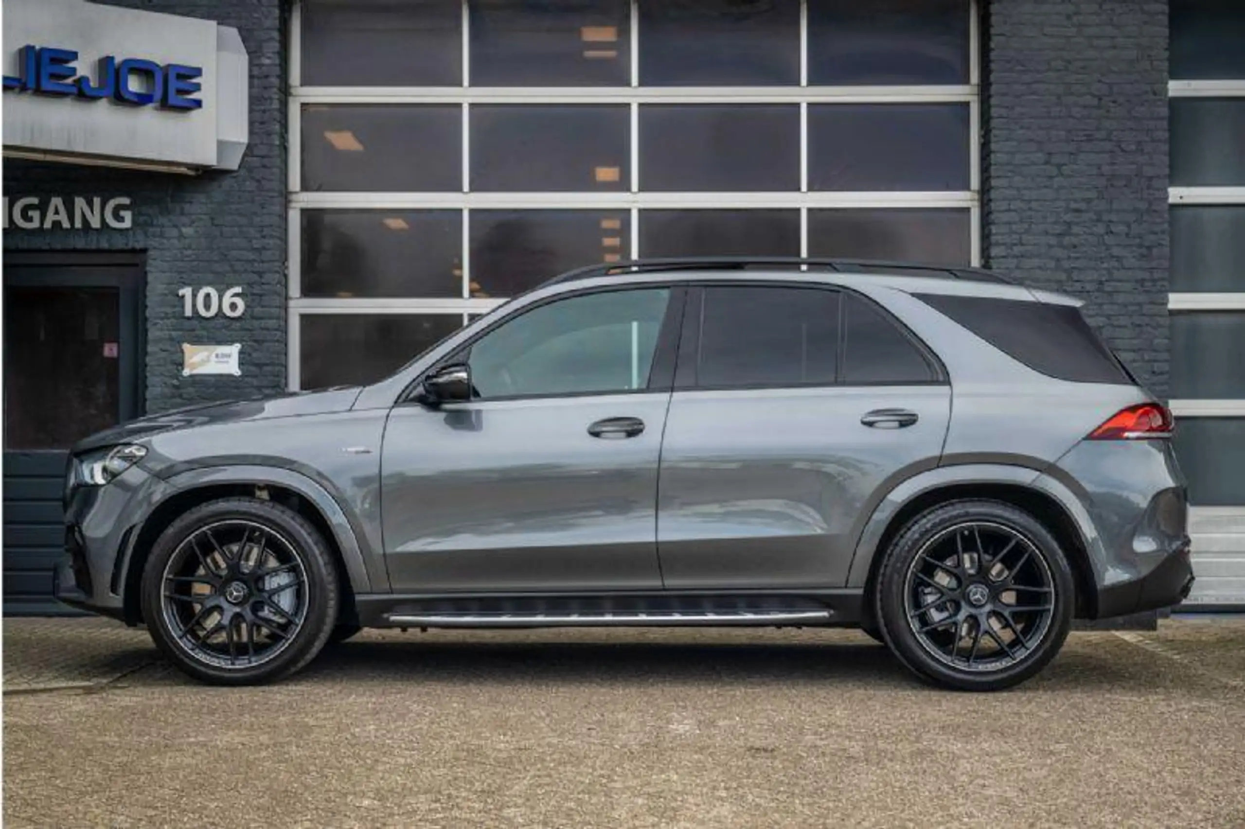 Mercedes-Benz - GLE 53 AMG