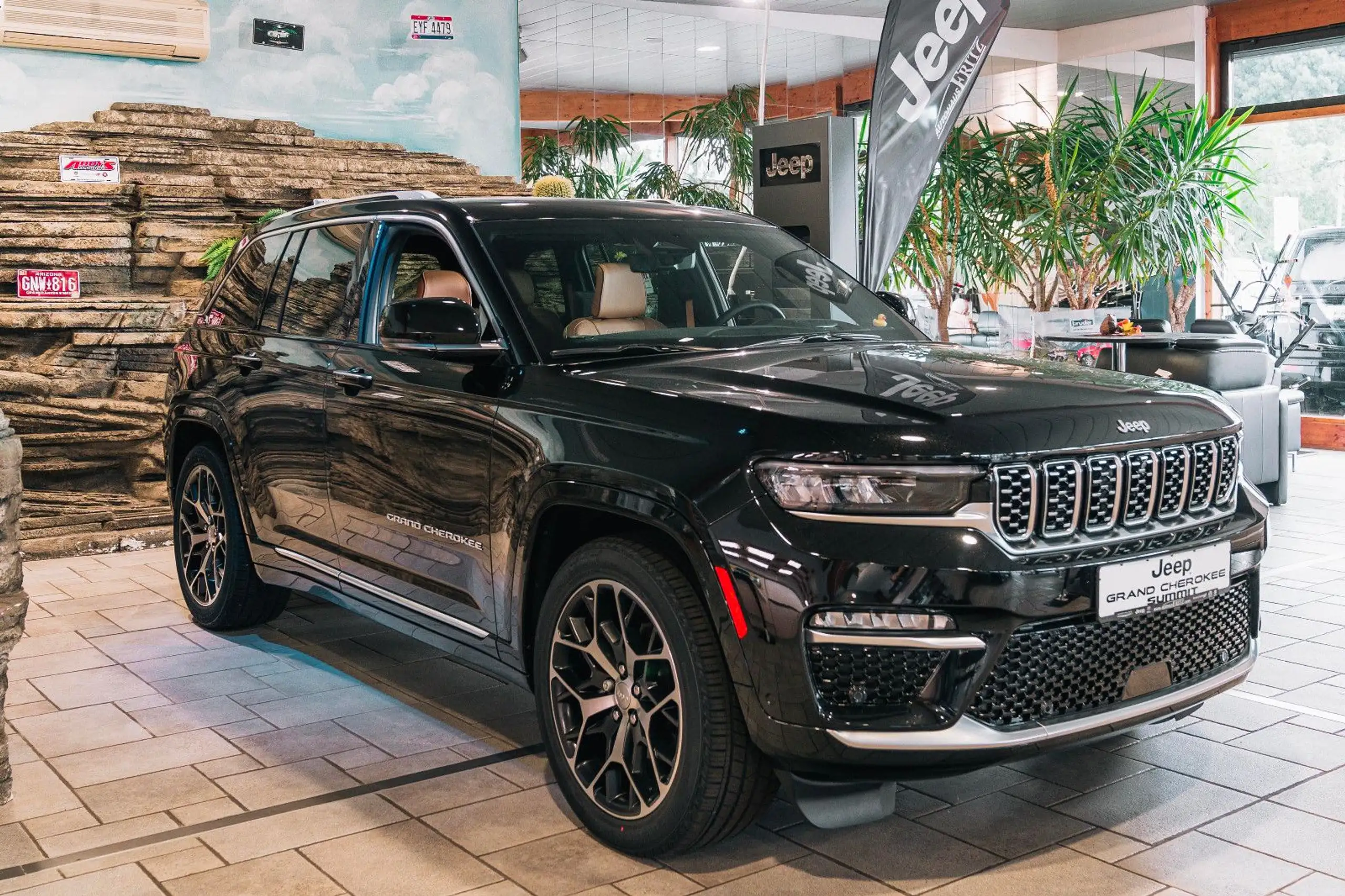 Jeep - Grand Cherokee