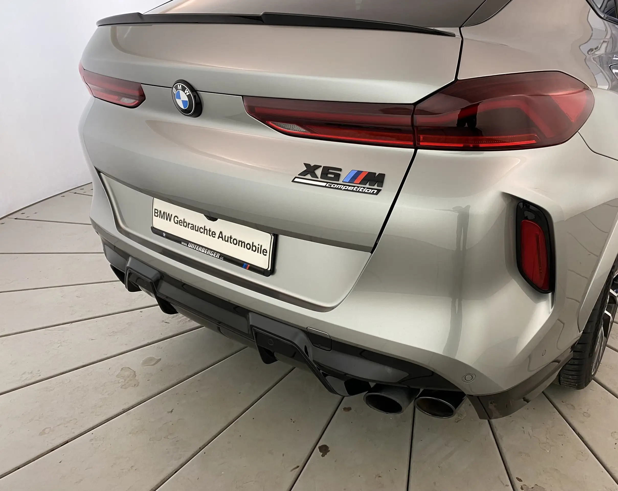 BMW - X6 M