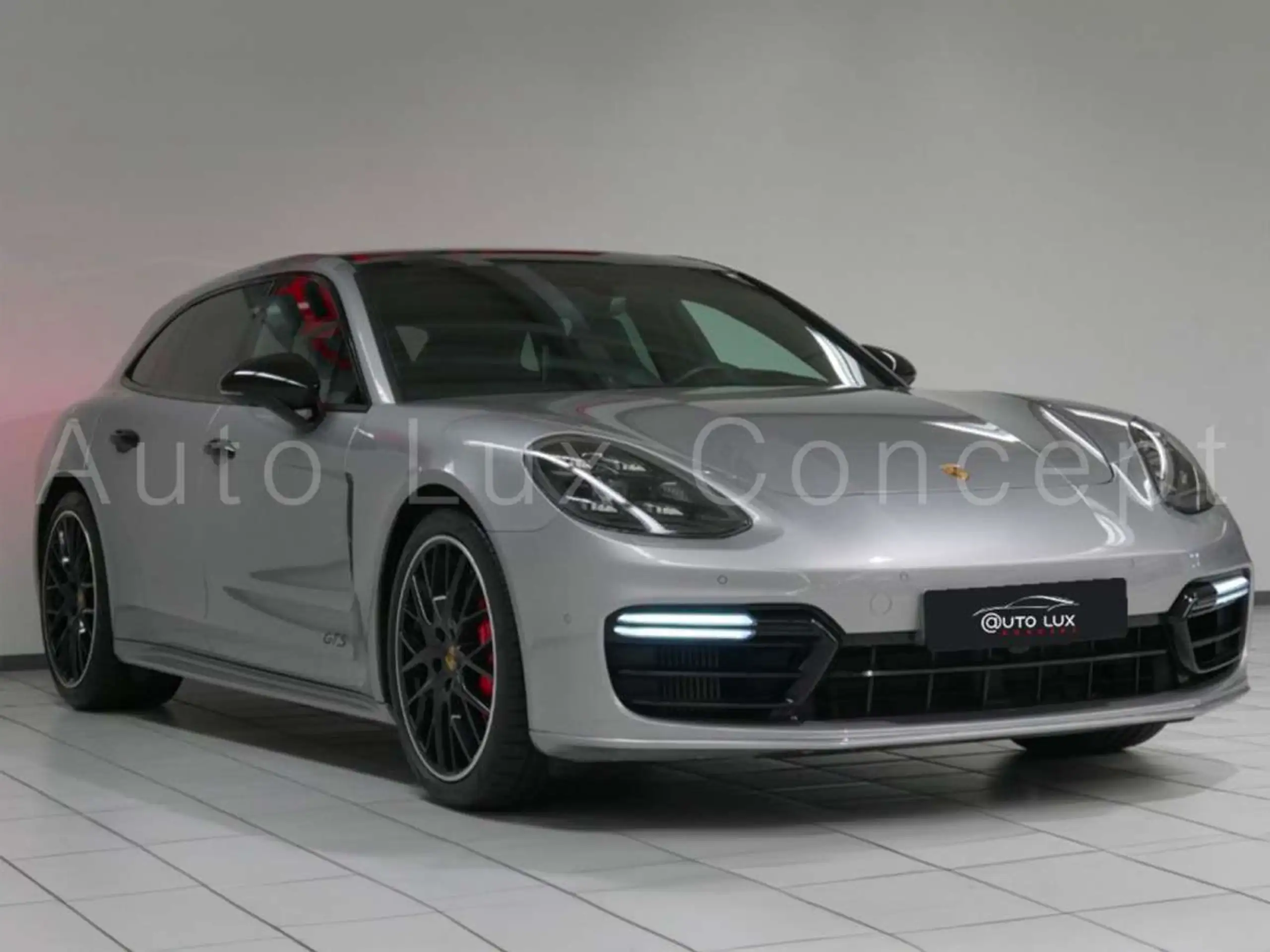 Porsche - Panamera