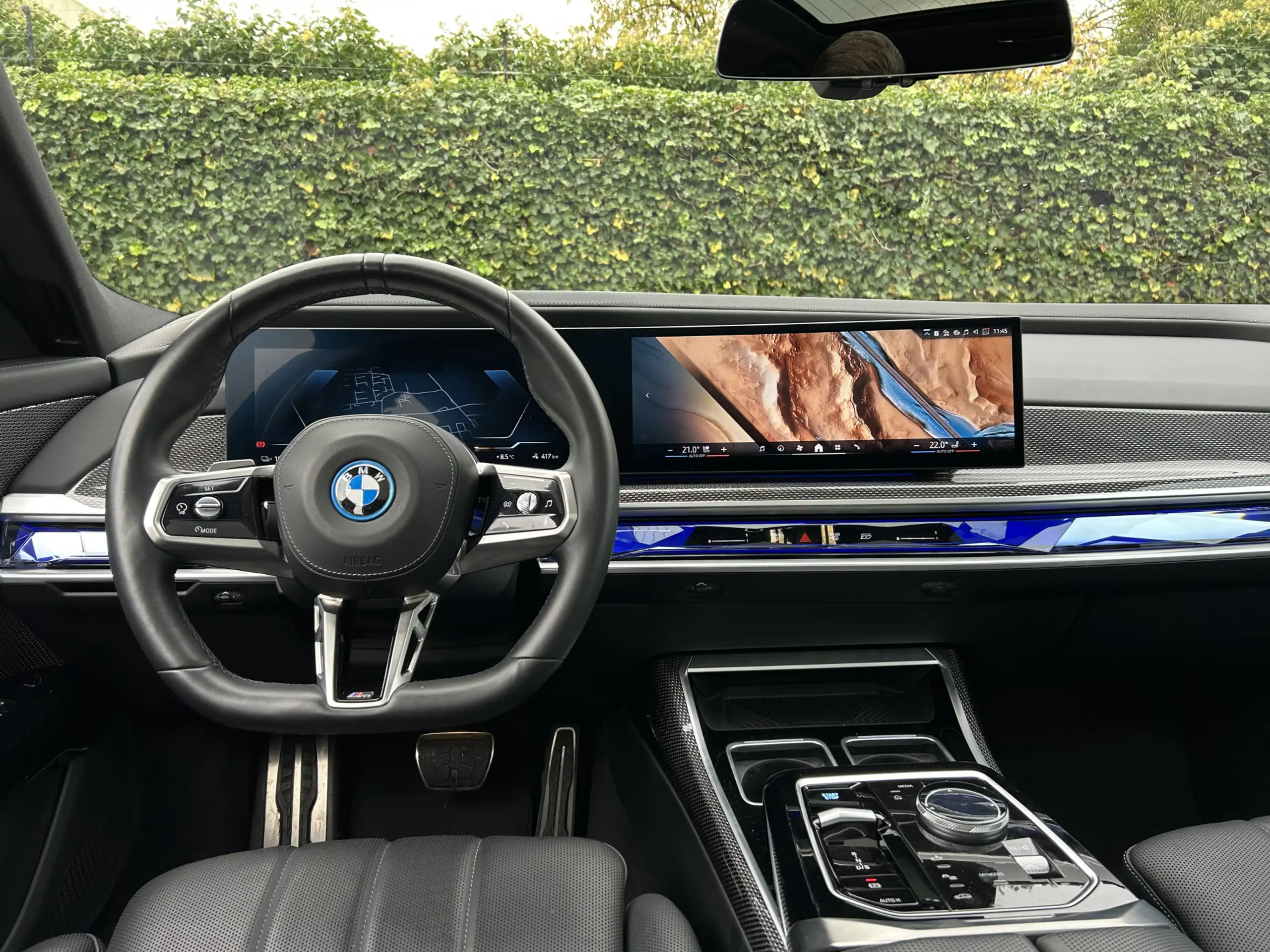 BMW - i7