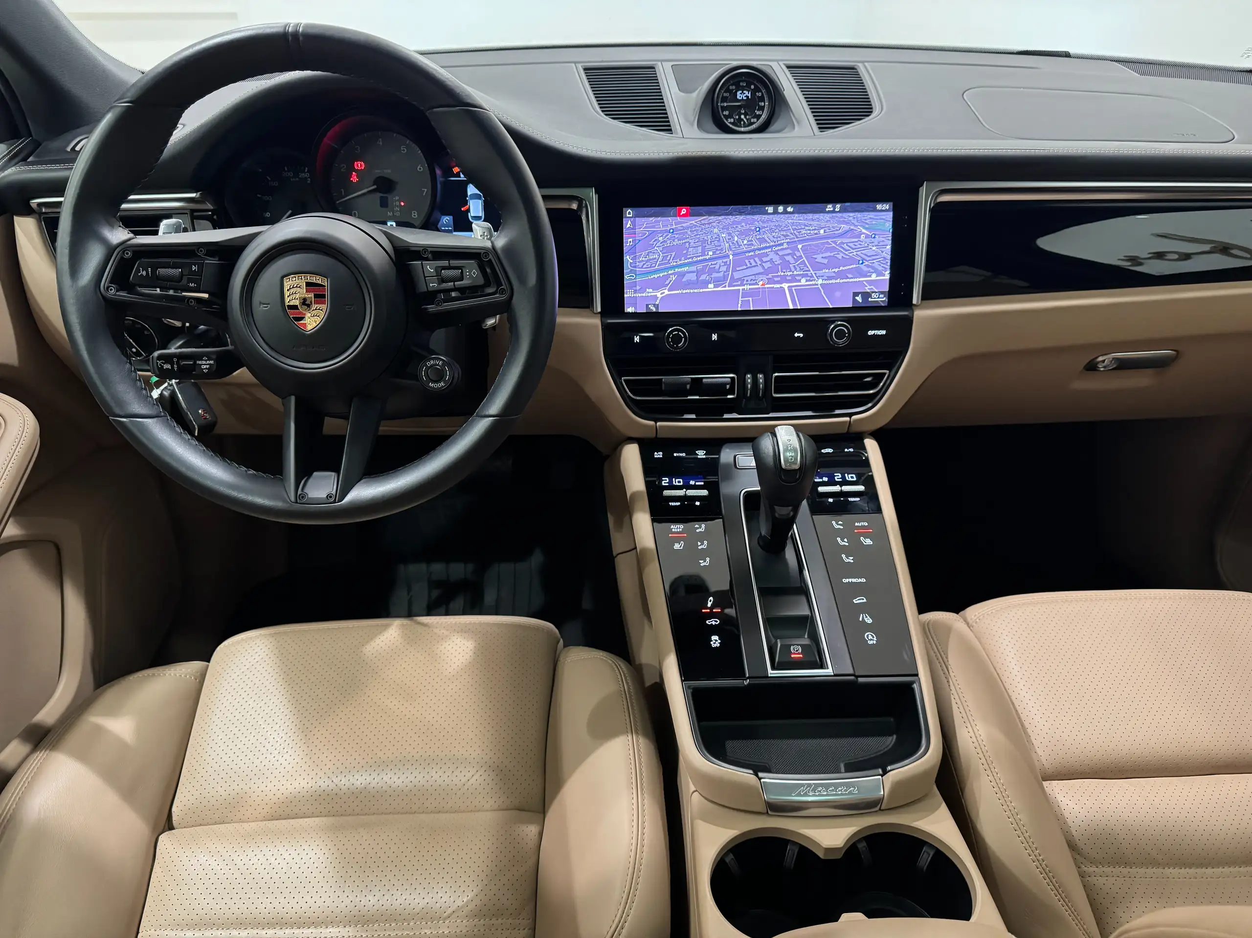 Porsche - Macan