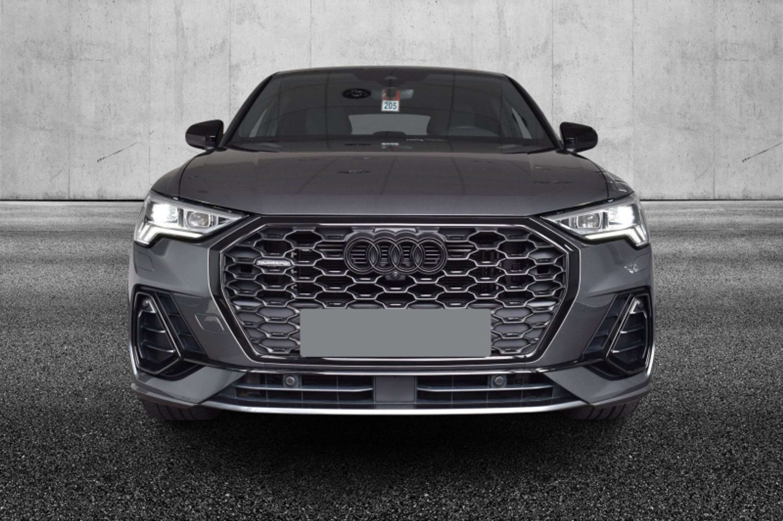 Audi - Q3