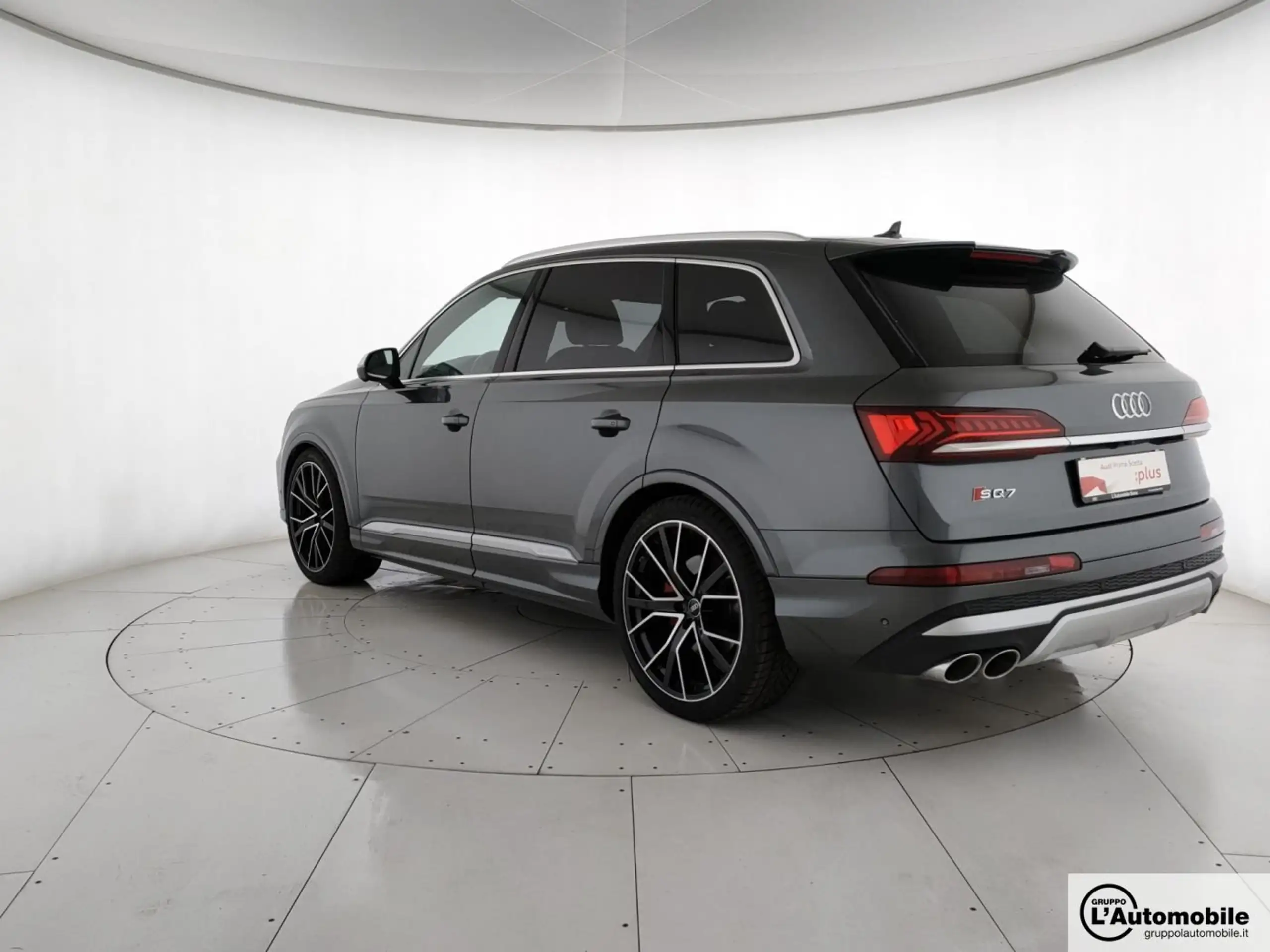 Audi - SQ7