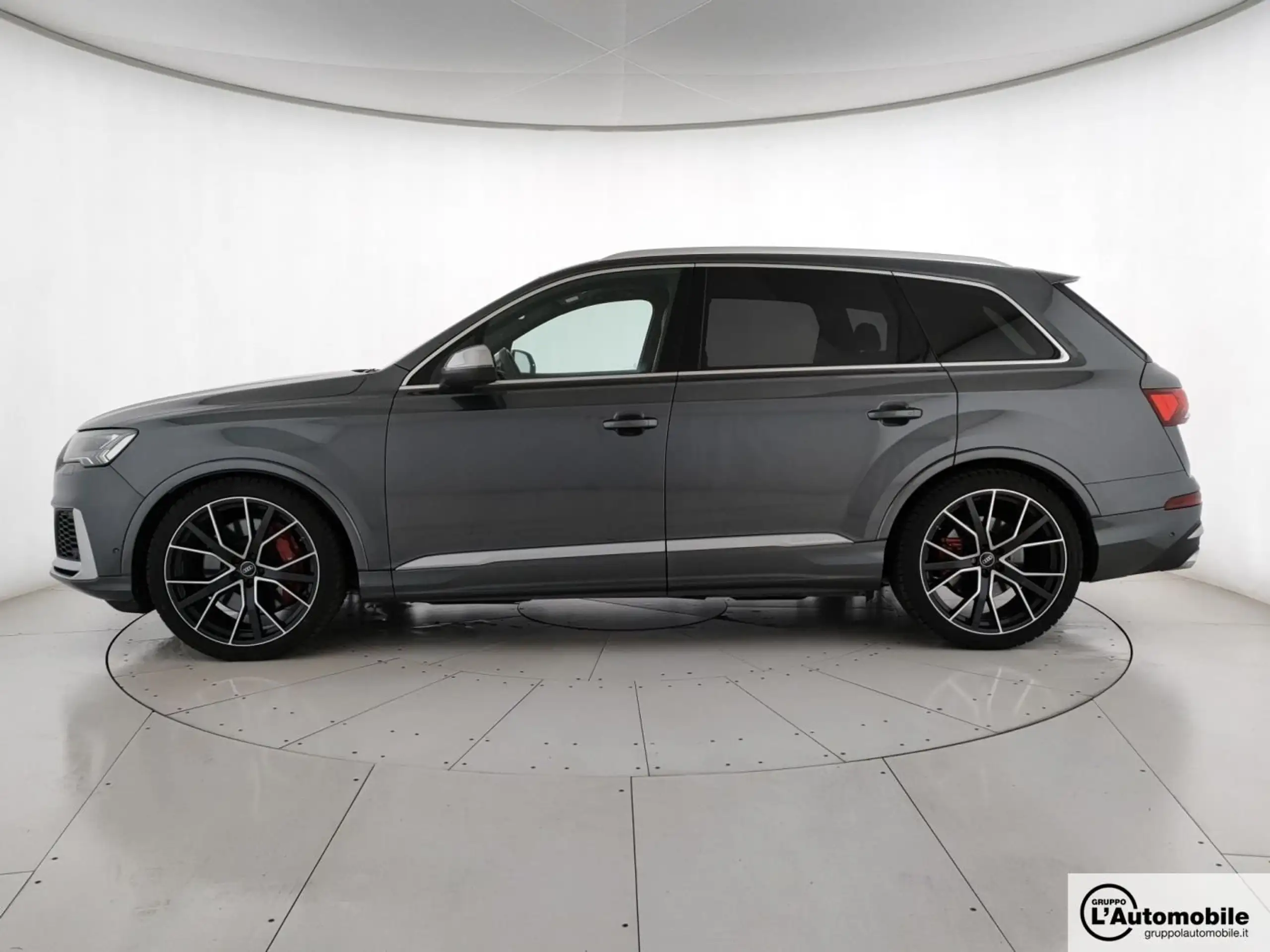 Audi - SQ7