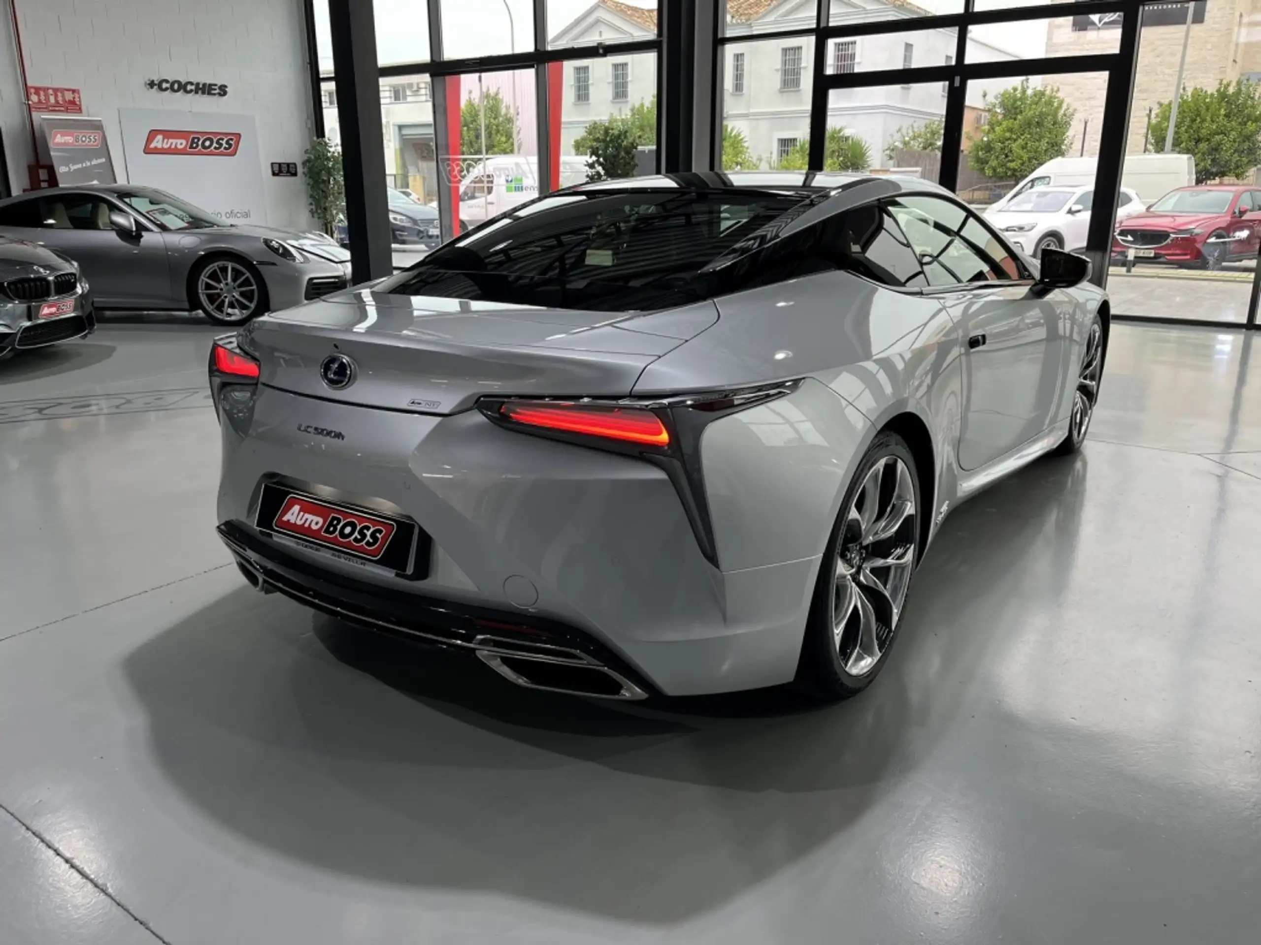 Lexus - LC 500h