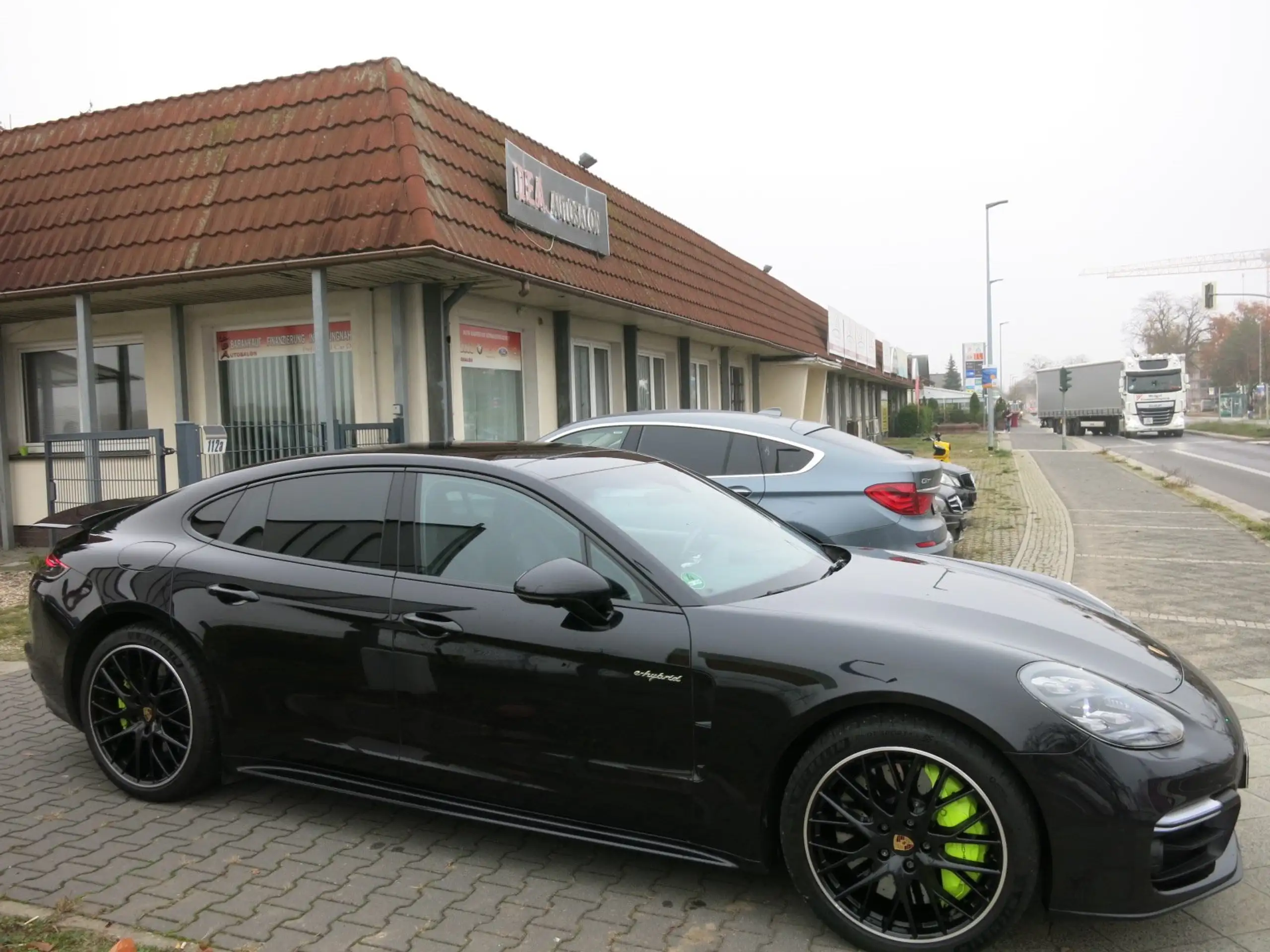 Porsche - Panamera