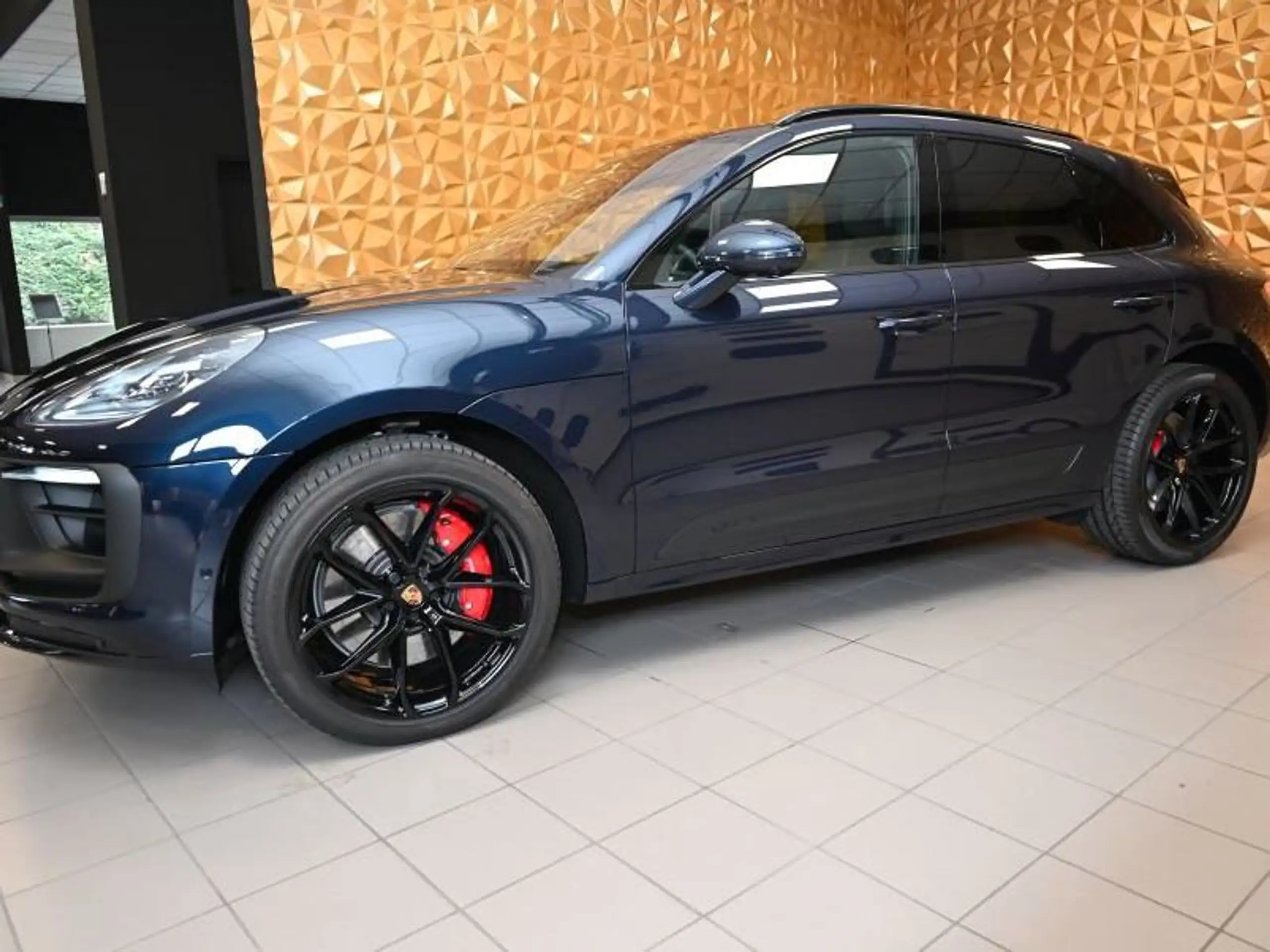 Porsche - Macan