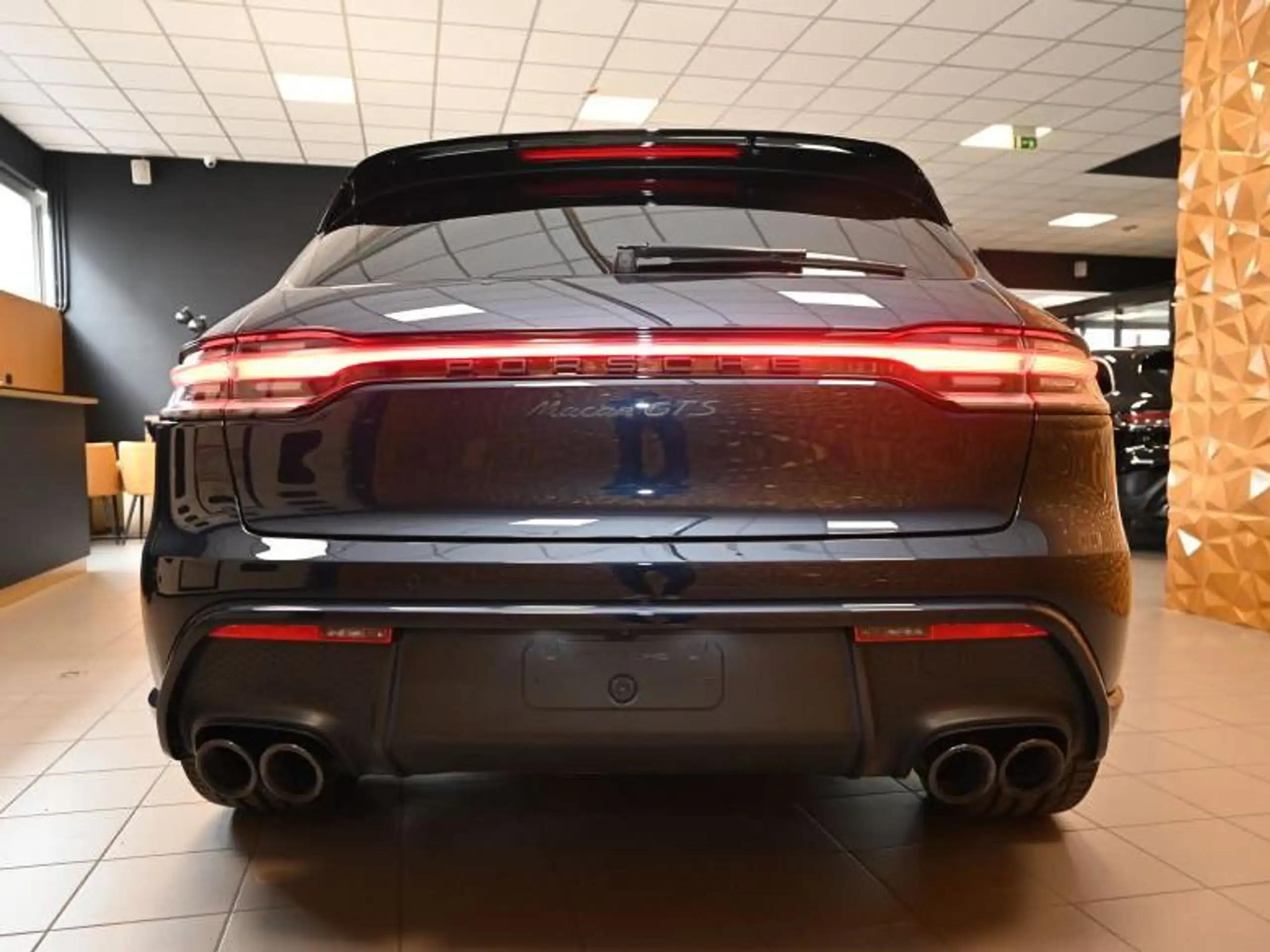 Porsche - Macan