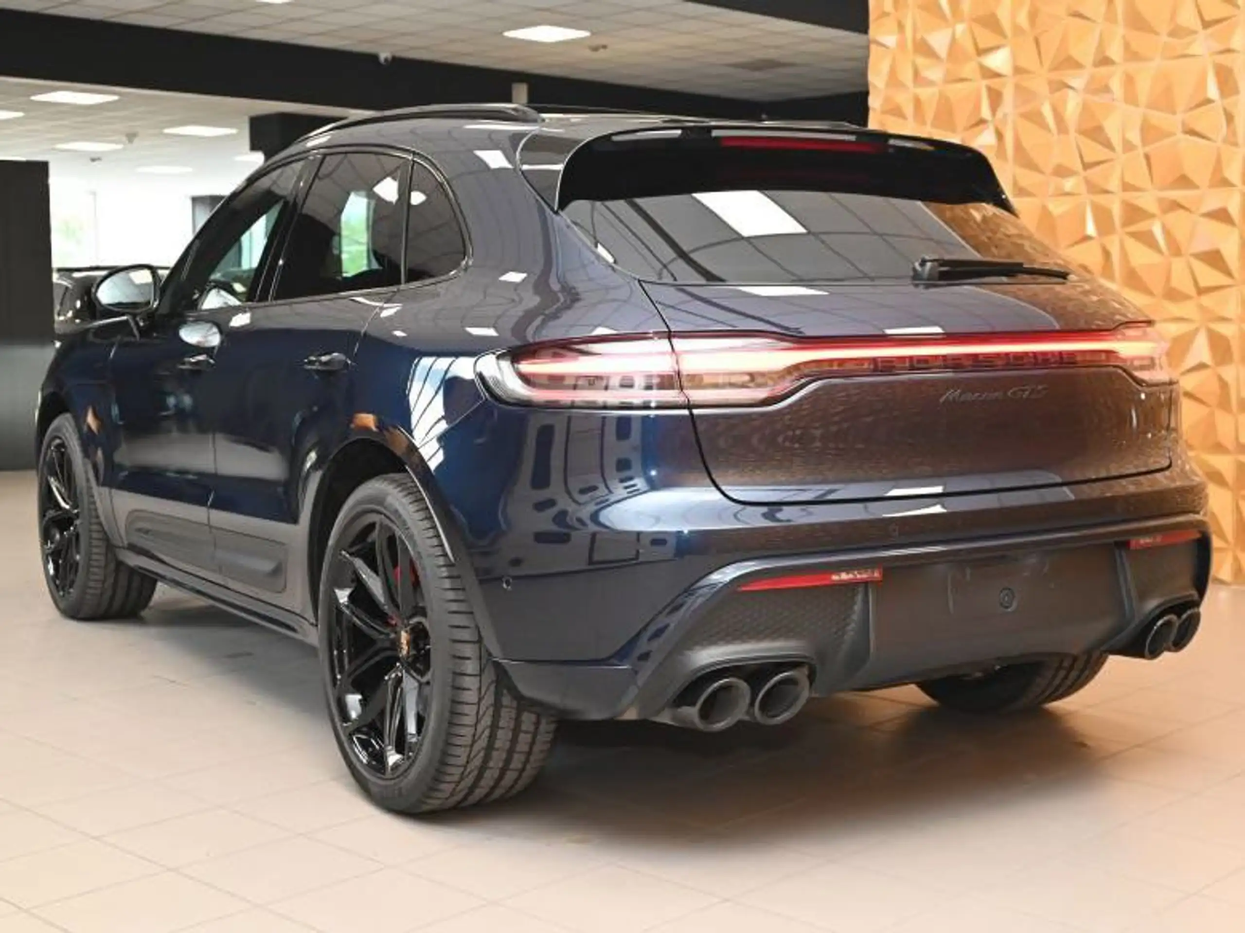 Porsche - Macan