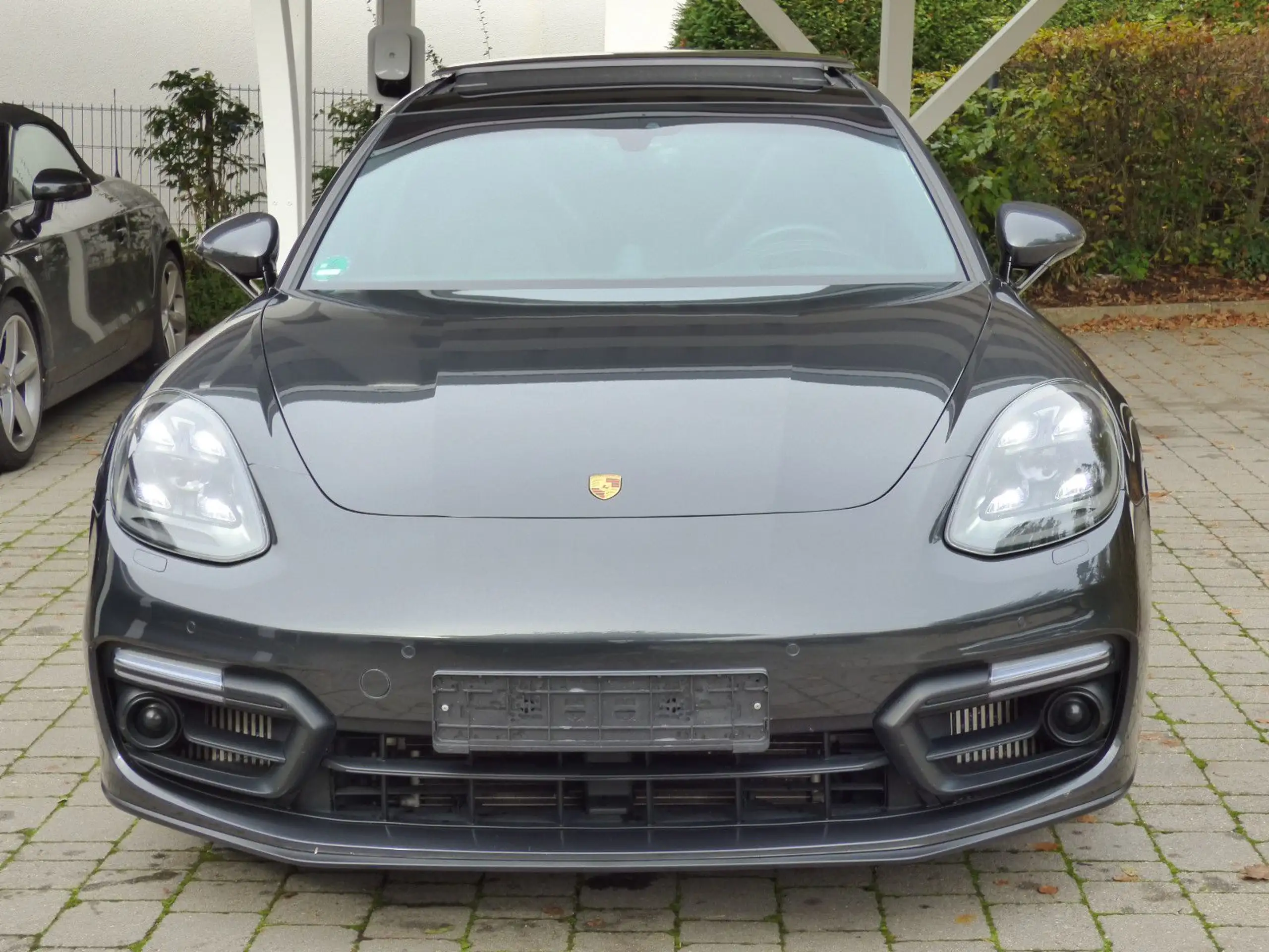 Porsche - Panamera