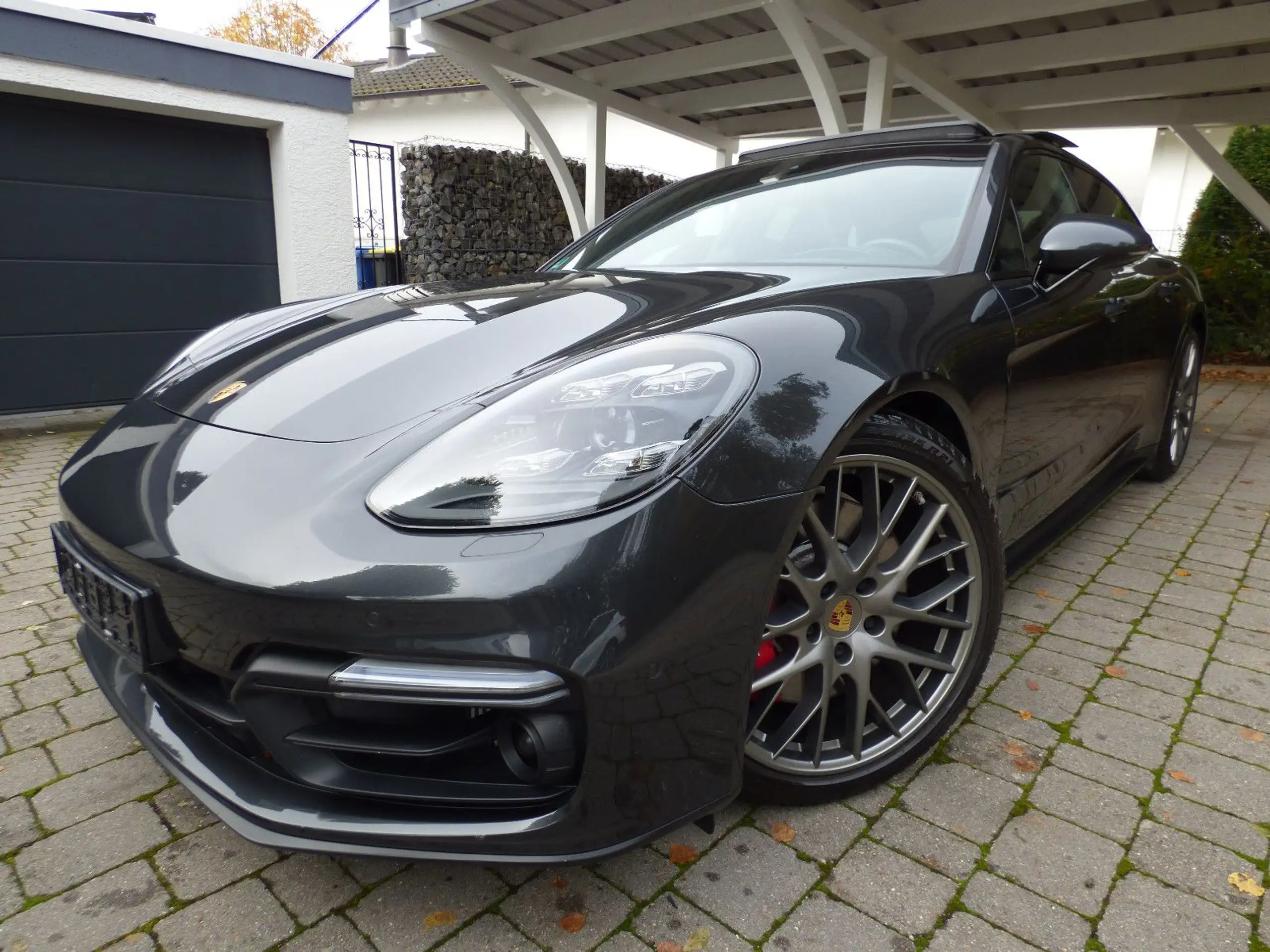 Porsche - Panamera