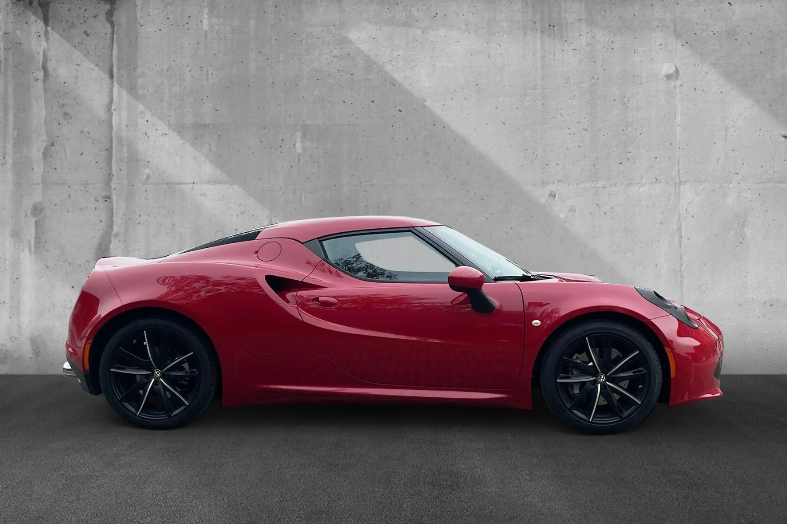 Alfa Romeo - 4C