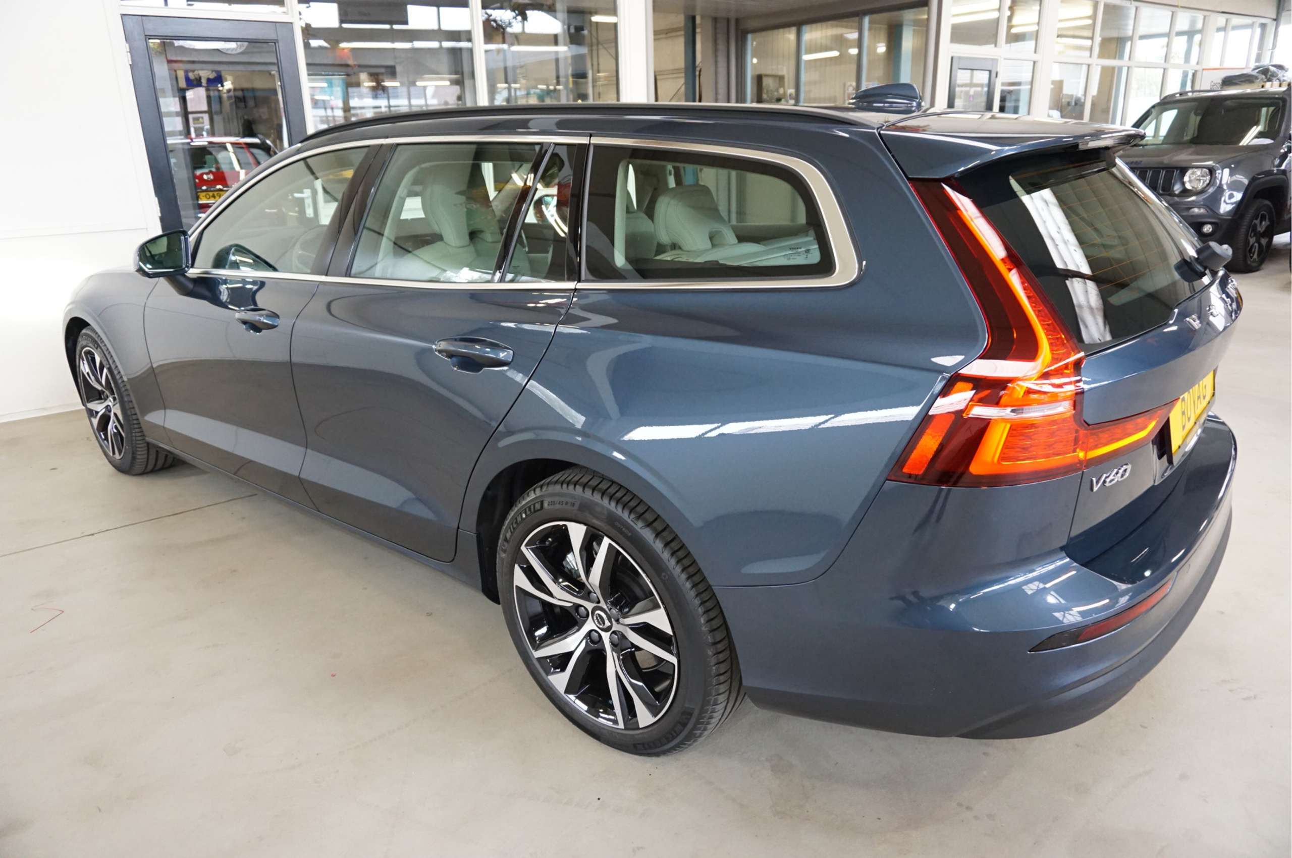 Volvo - V60