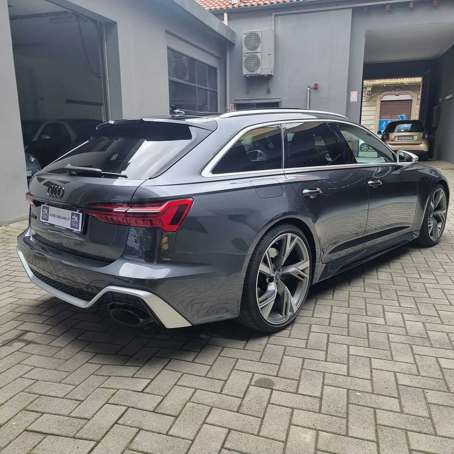 Audi - RS6