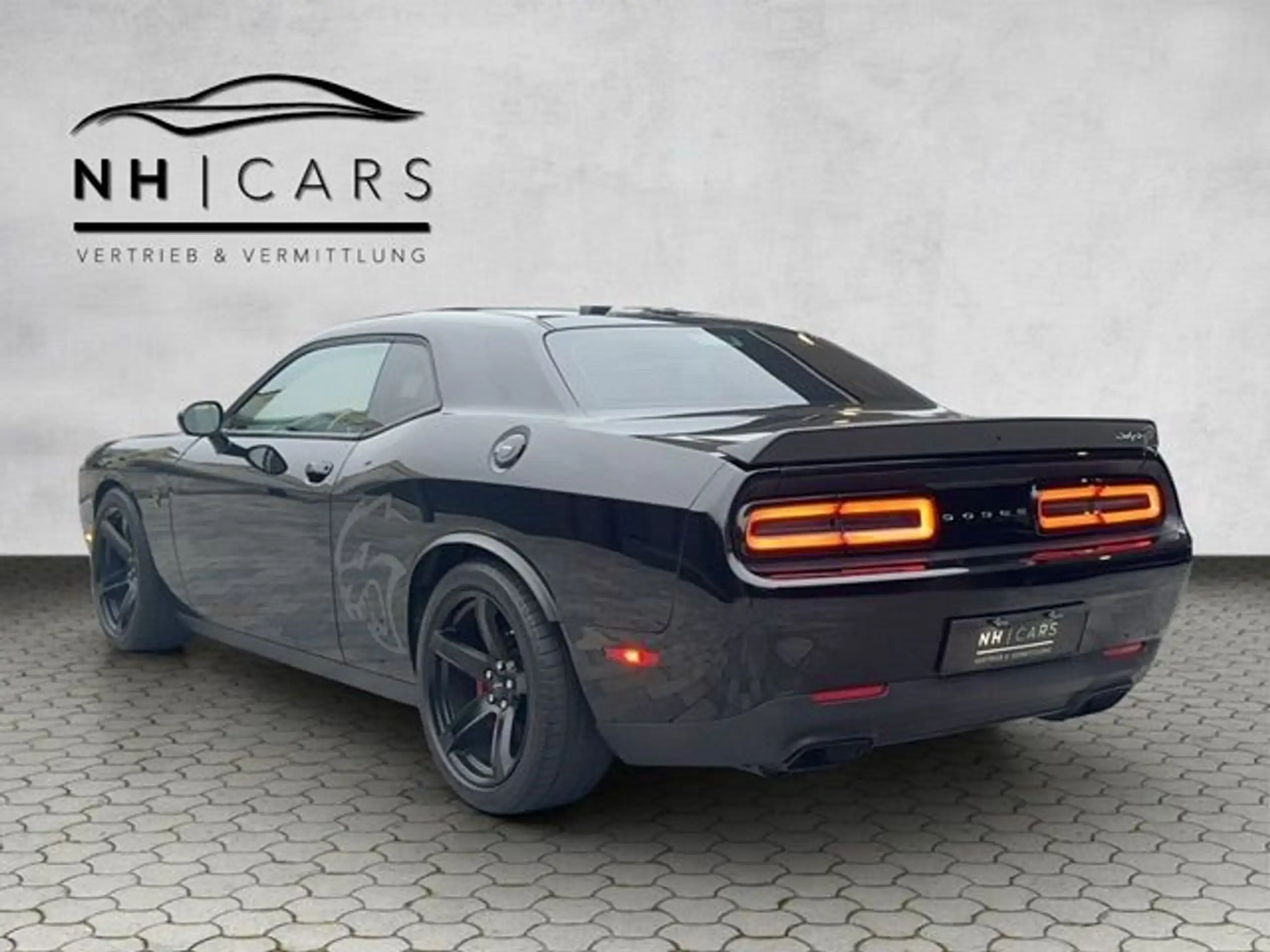 Dodge - Challenger