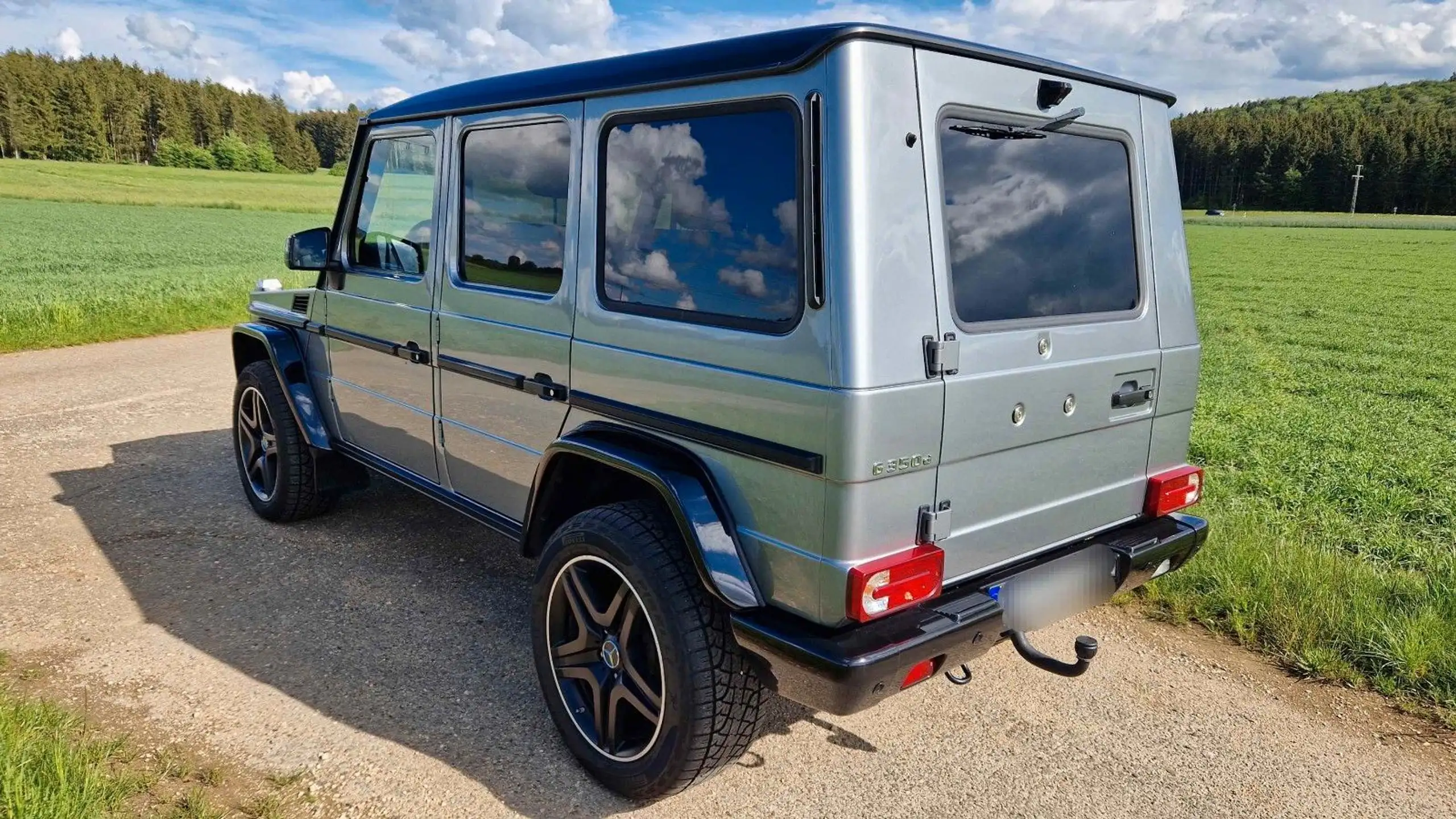 Mercedes-Benz - G 350