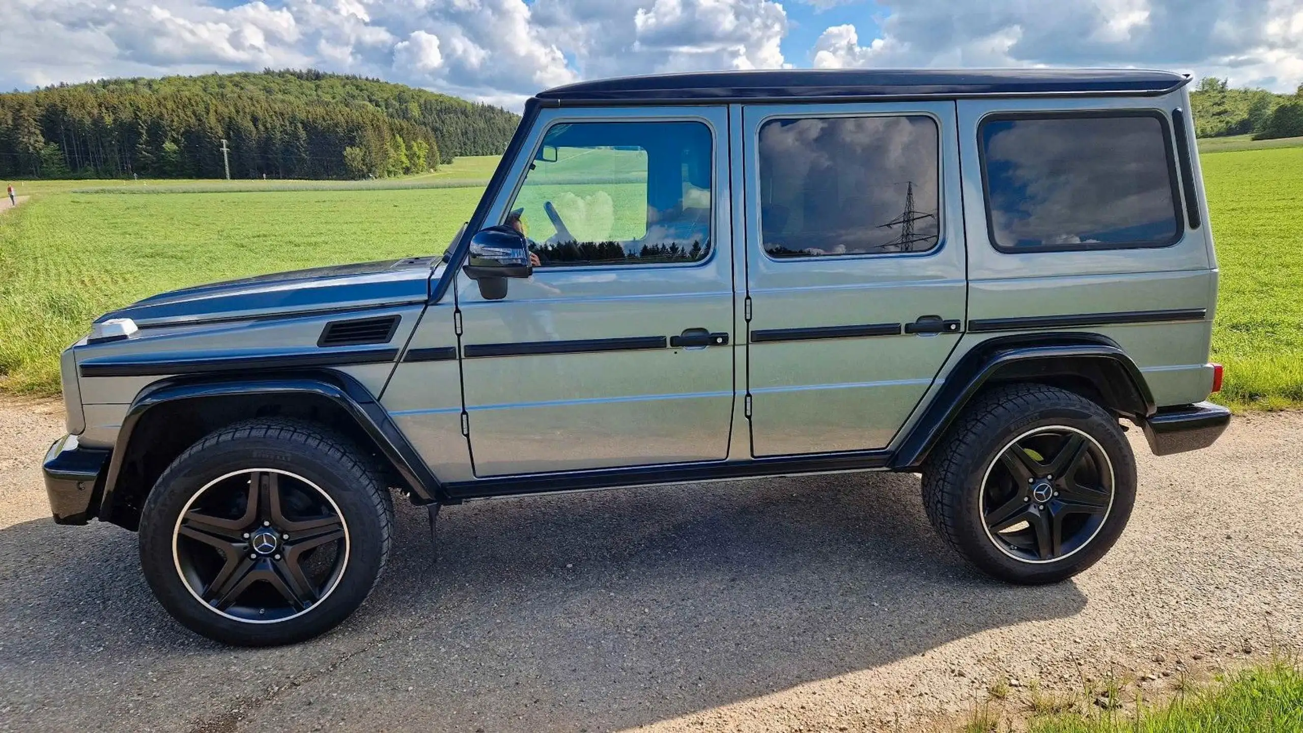 Mercedes-Benz - G 350