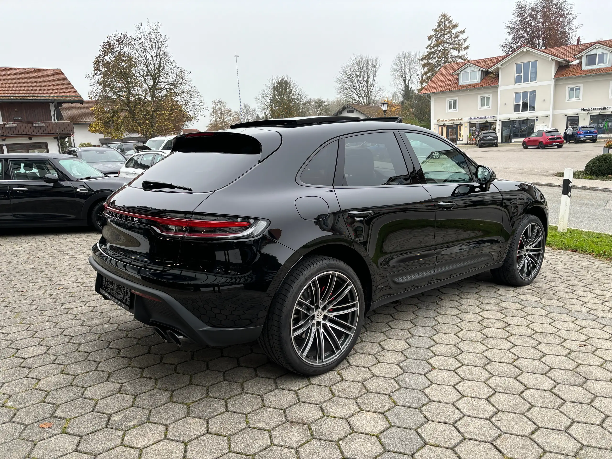 Porsche - Macan