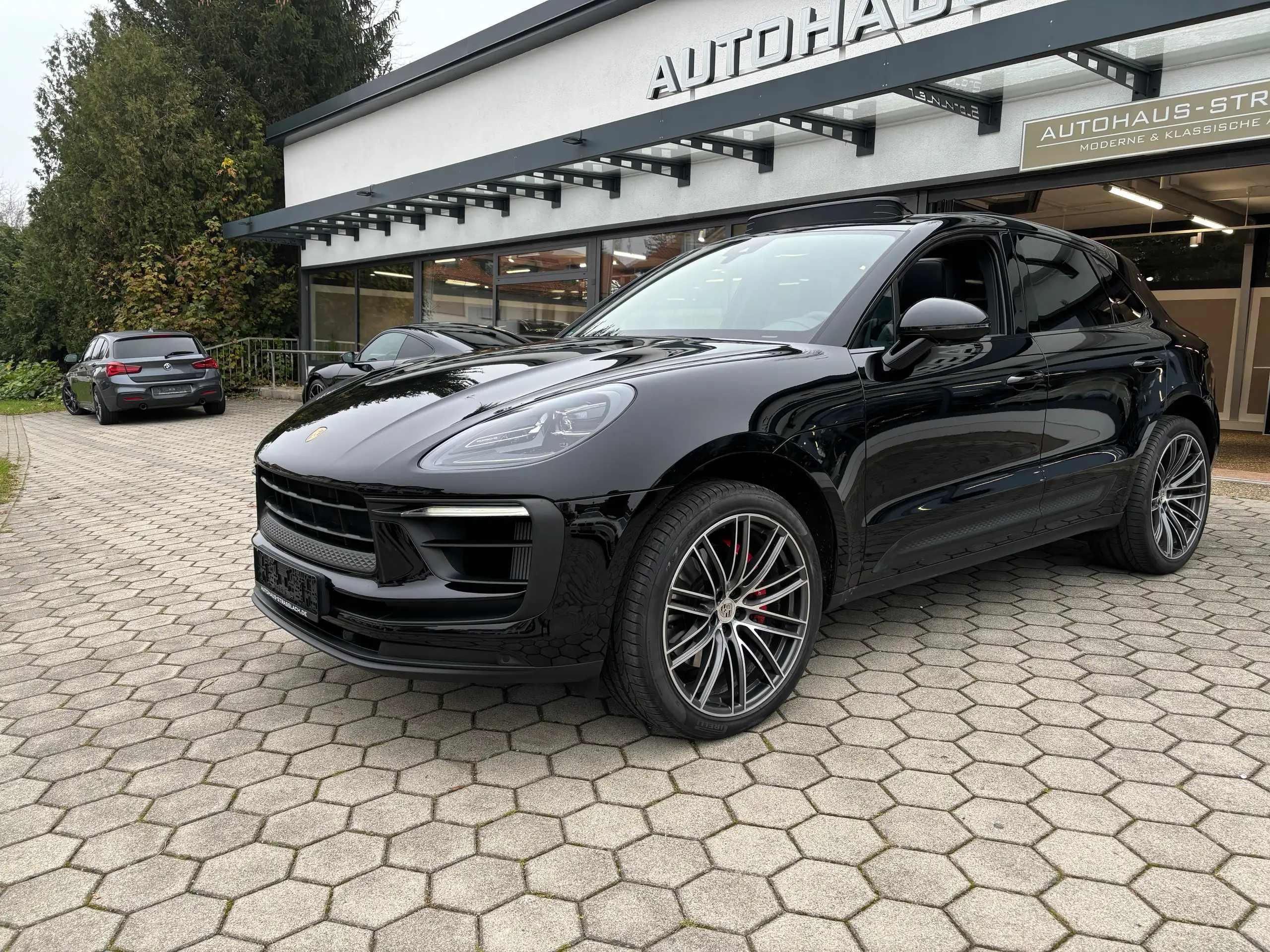 Porsche - Macan